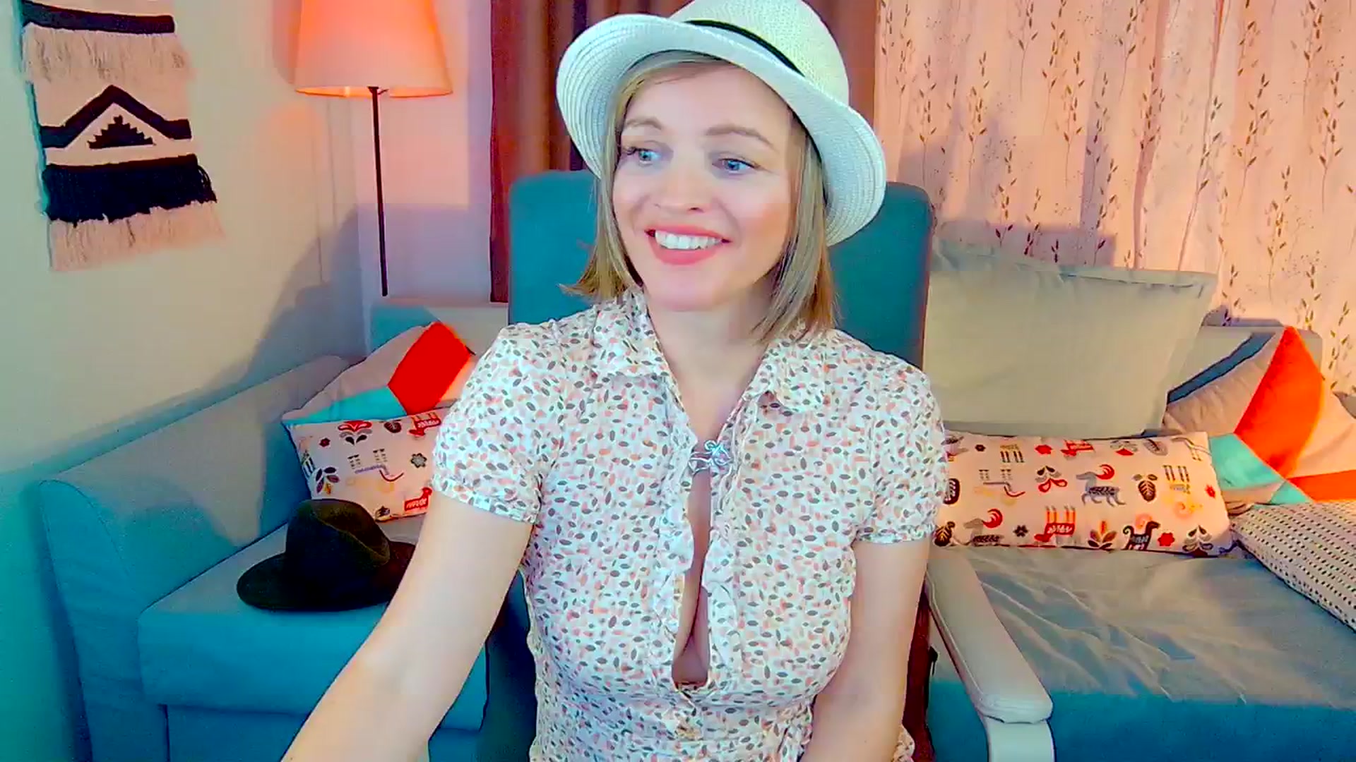 Gallery image thumbnail from SweetDazzle's myfreecams stream on, 10/23/2024, 13:58 image 5 of 20