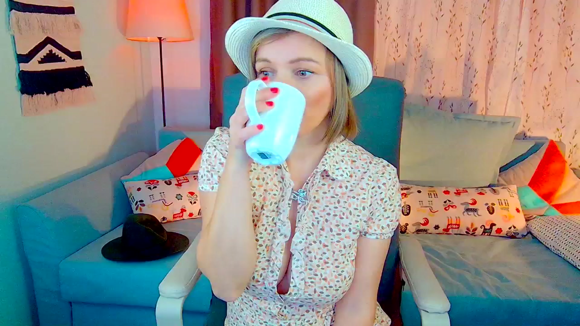 Gallery image thumbnail from SweetDazzle's myfreecams stream on, 10/23/2024, 13:58 image 13 of 20