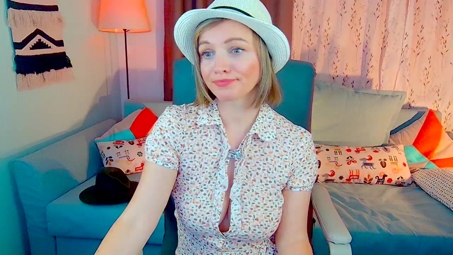 Gallery image thumbnail from SweetDazzle's myfreecams stream on, 10/23/2024, 13:58 image 15 of 20