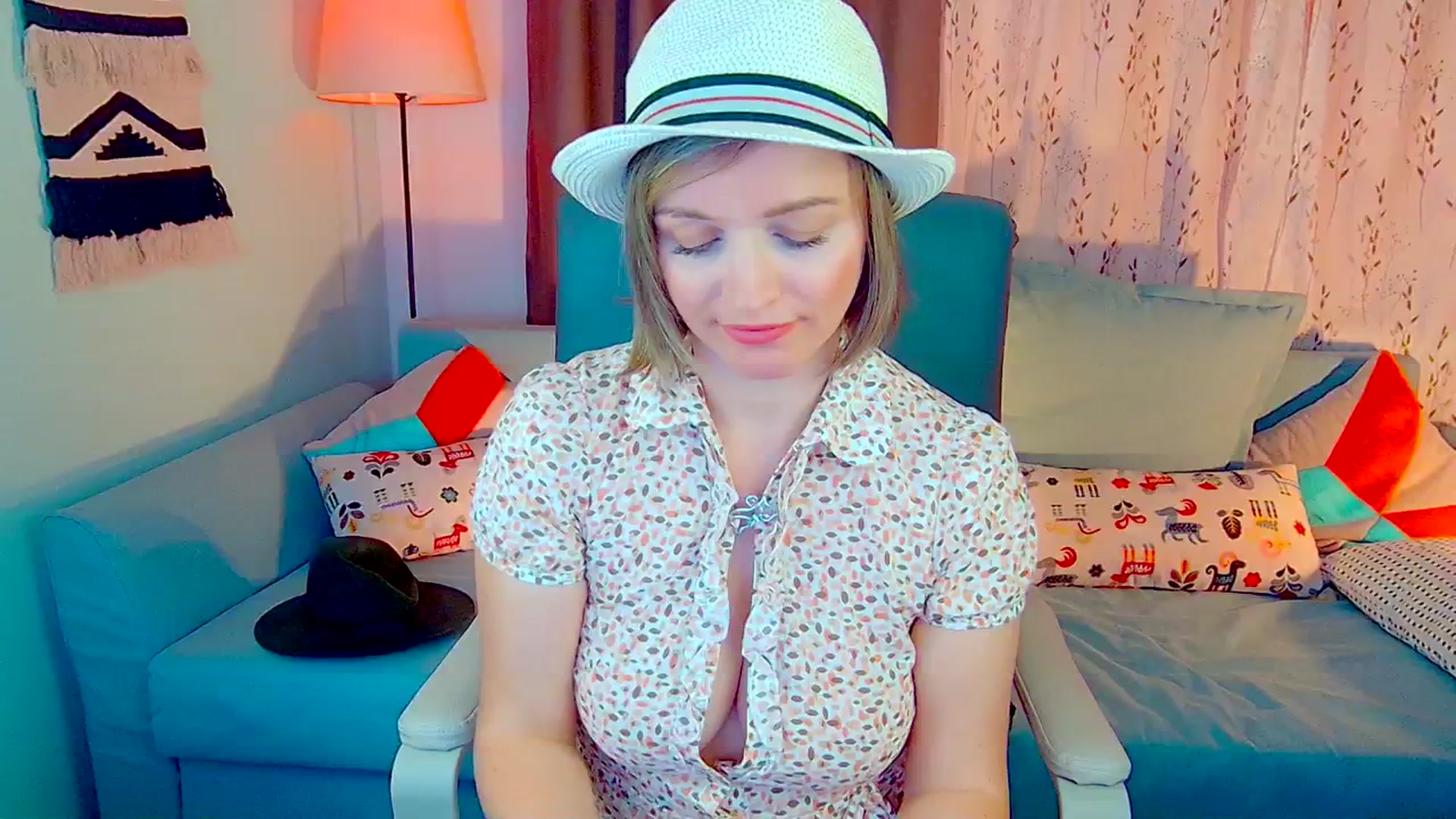 Gallery image thumbnail from SweetDazzle's myfreecams stream on, 10/23/2024, 13:58 image 9 of 20