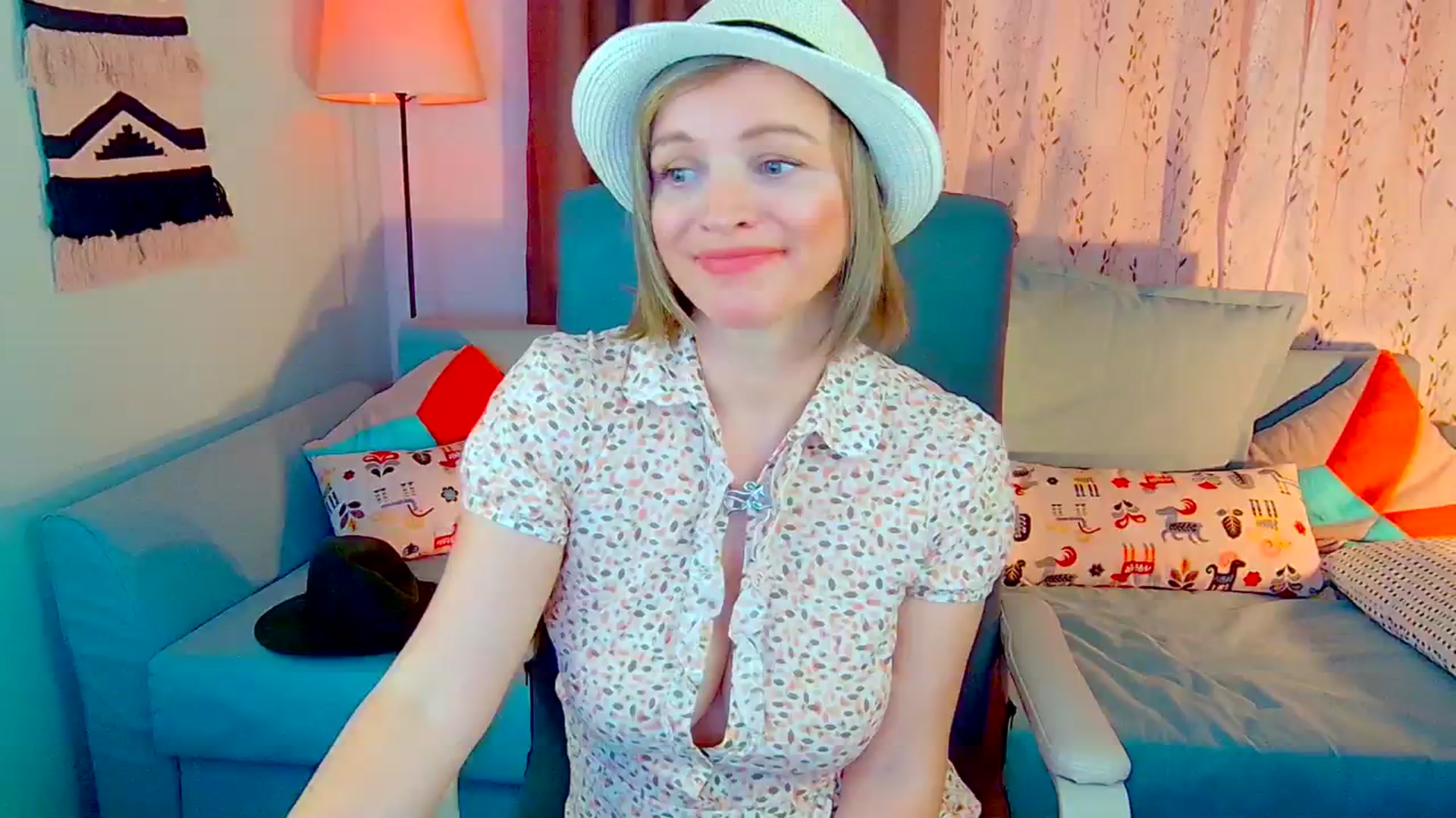 Gallery image thumbnail from SweetDazzle's myfreecams stream on, 10/23/2024, 13:58 image 16 of 20