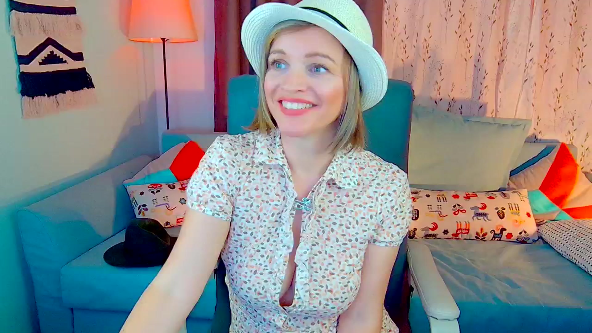 Gallery image thumbnail from SweetDazzle's myfreecams stream on, 10/23/2024, 13:58 image 18 of 20