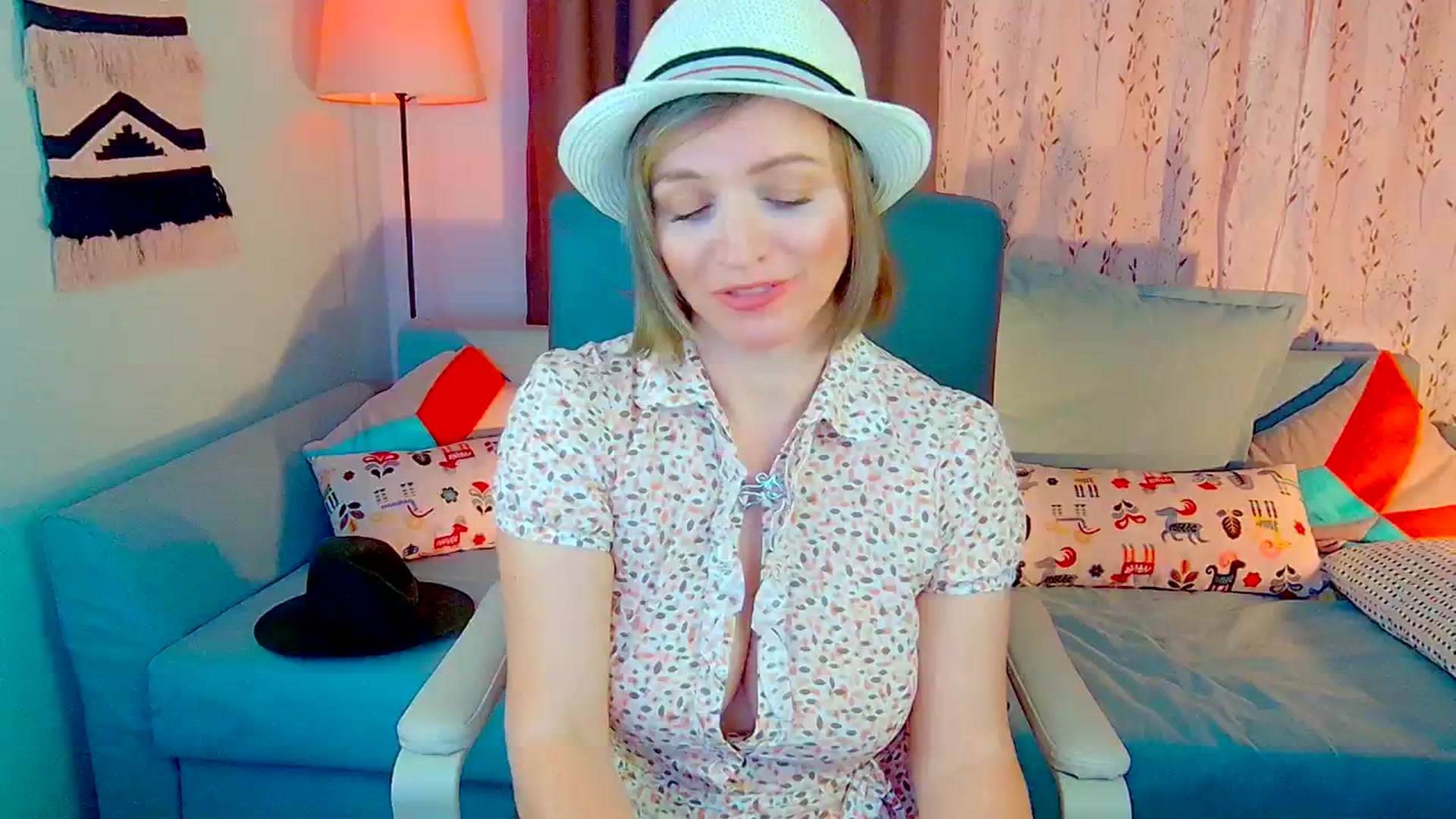 Gallery image thumbnail from SweetDazzle's myfreecams stream on, 10/23/2024, 13:58 image 4 of 20
