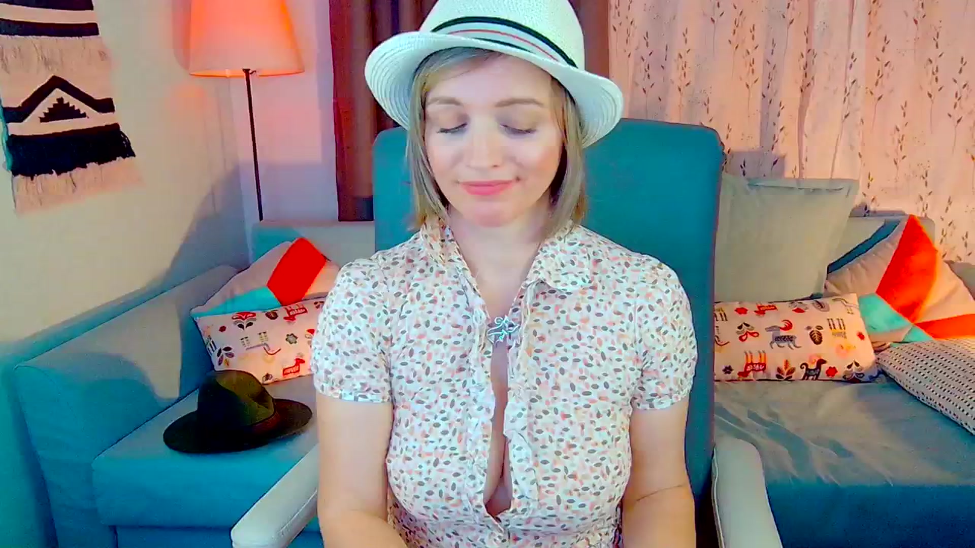 Gallery image thumbnail from SweetDazzle's myfreecams stream on, 10/23/2024, 15:01 image 10 of 20
