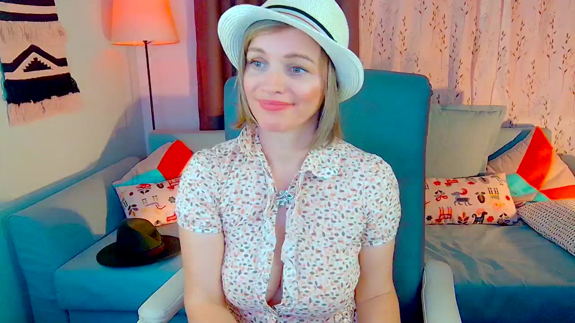 Gallery image thumbnail from SweetDazzle's myfreecams stream on, 10/23/2024, 15:01 image 8 of 20