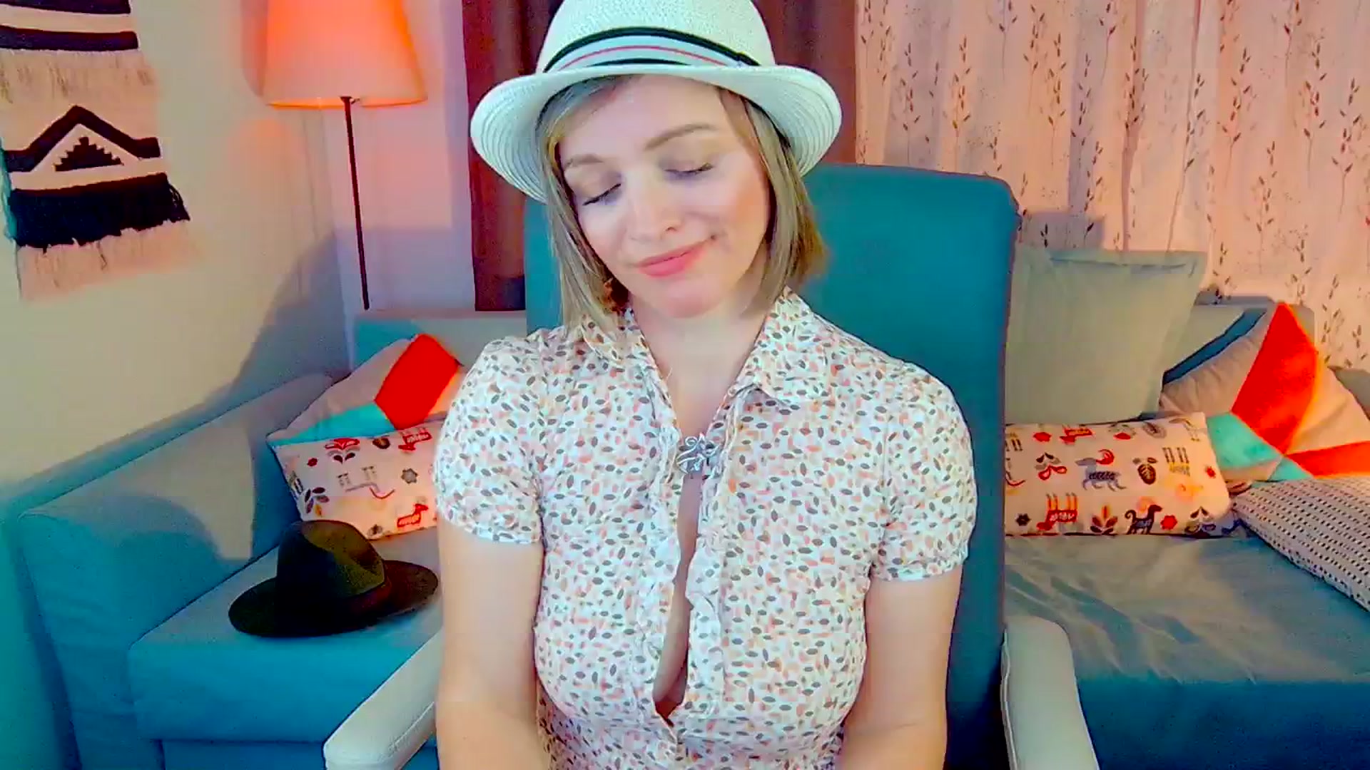 Gallery image thumbnail from SweetDazzle's myfreecams stream on, 10/23/2024, 15:01 image 16 of 20