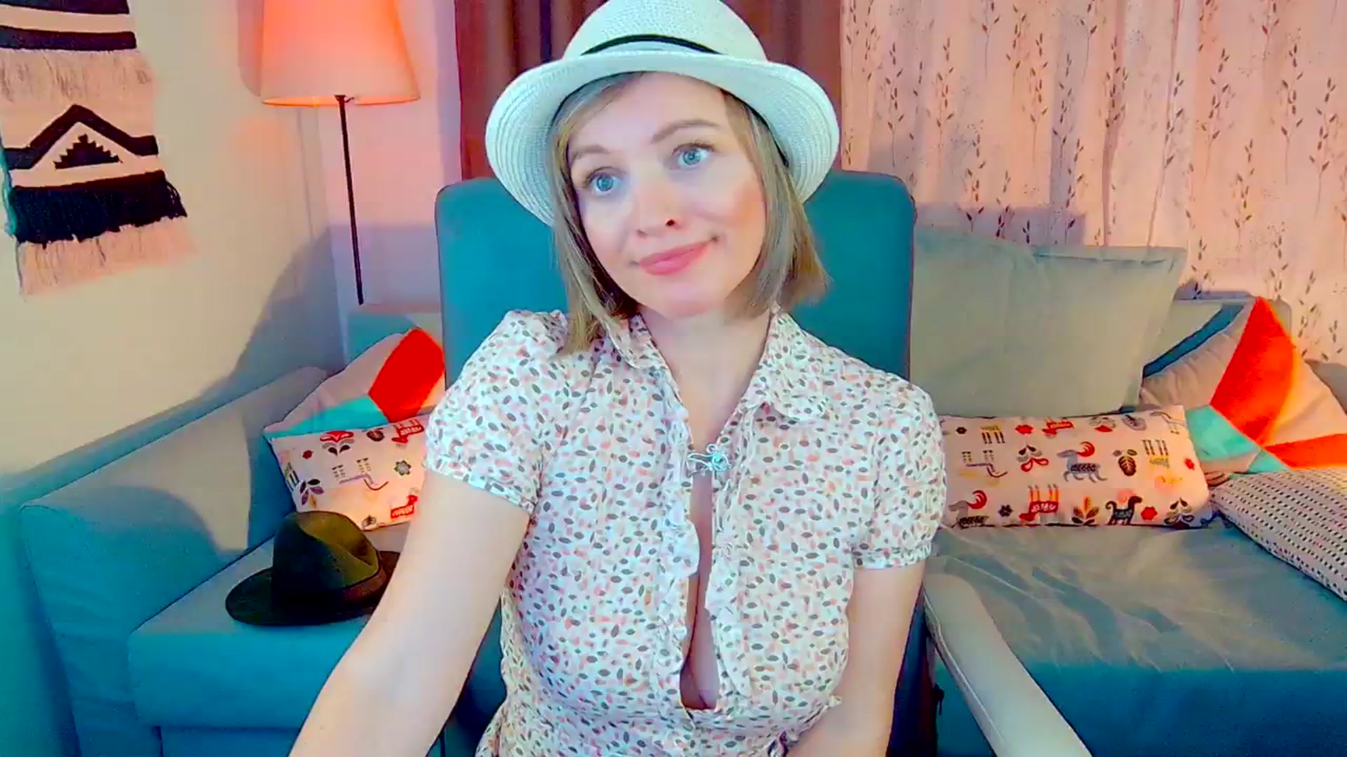 Gallery image thumbnail from SweetDazzle's myfreecams stream on, 10/23/2024, 15:01 image 1 of 20