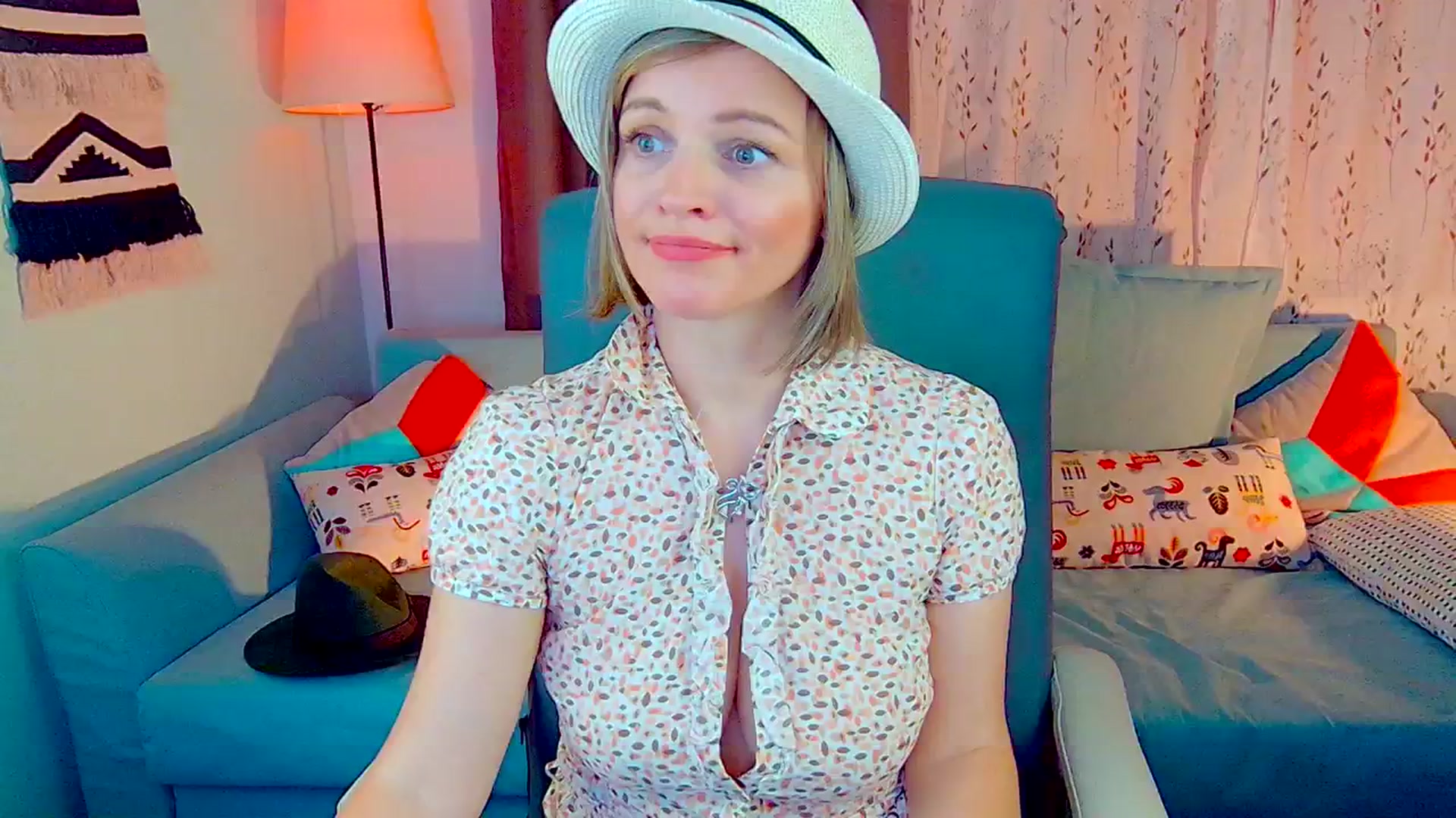 Gallery image thumbnail from SweetDazzle's myfreecams stream on, 10/23/2024, 15:01 image 20 of 20