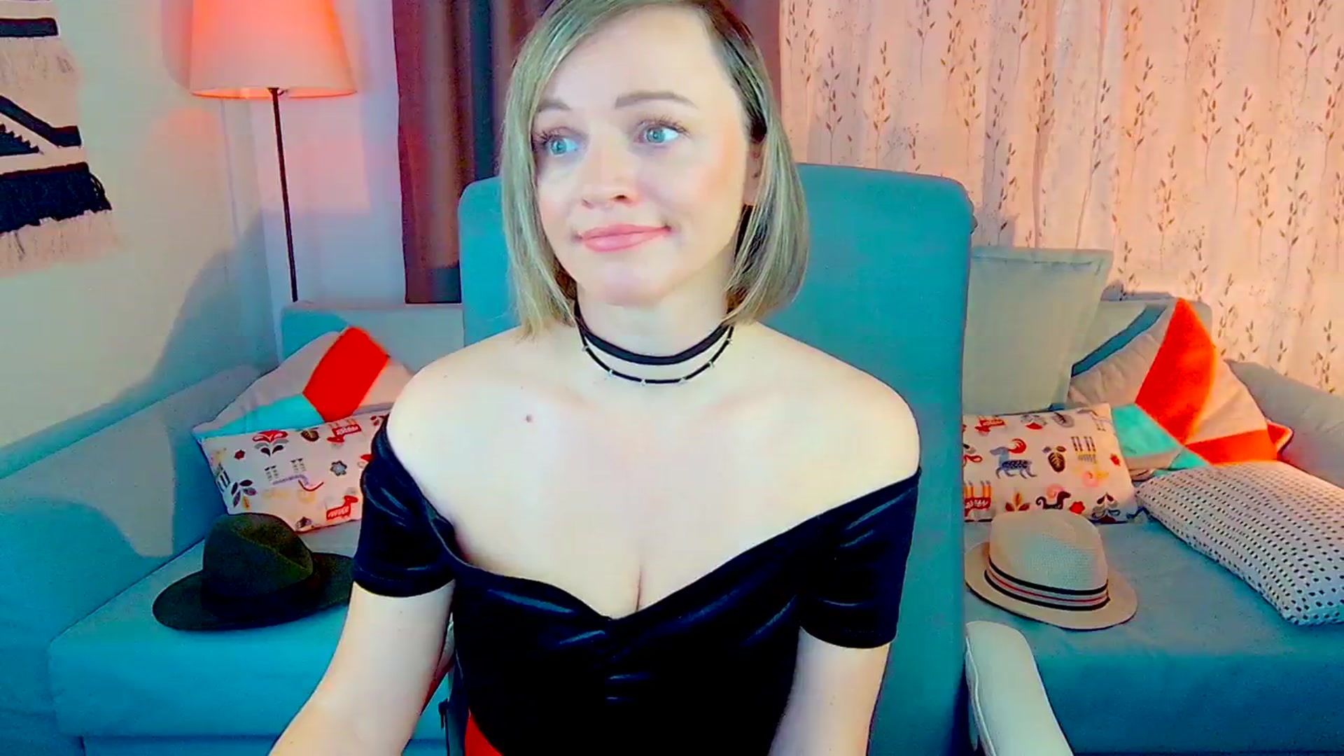 Gallery image thumbnail from SweetDazzle's myfreecams stream on, 10/24/2024, 08:36 image 10 of 20