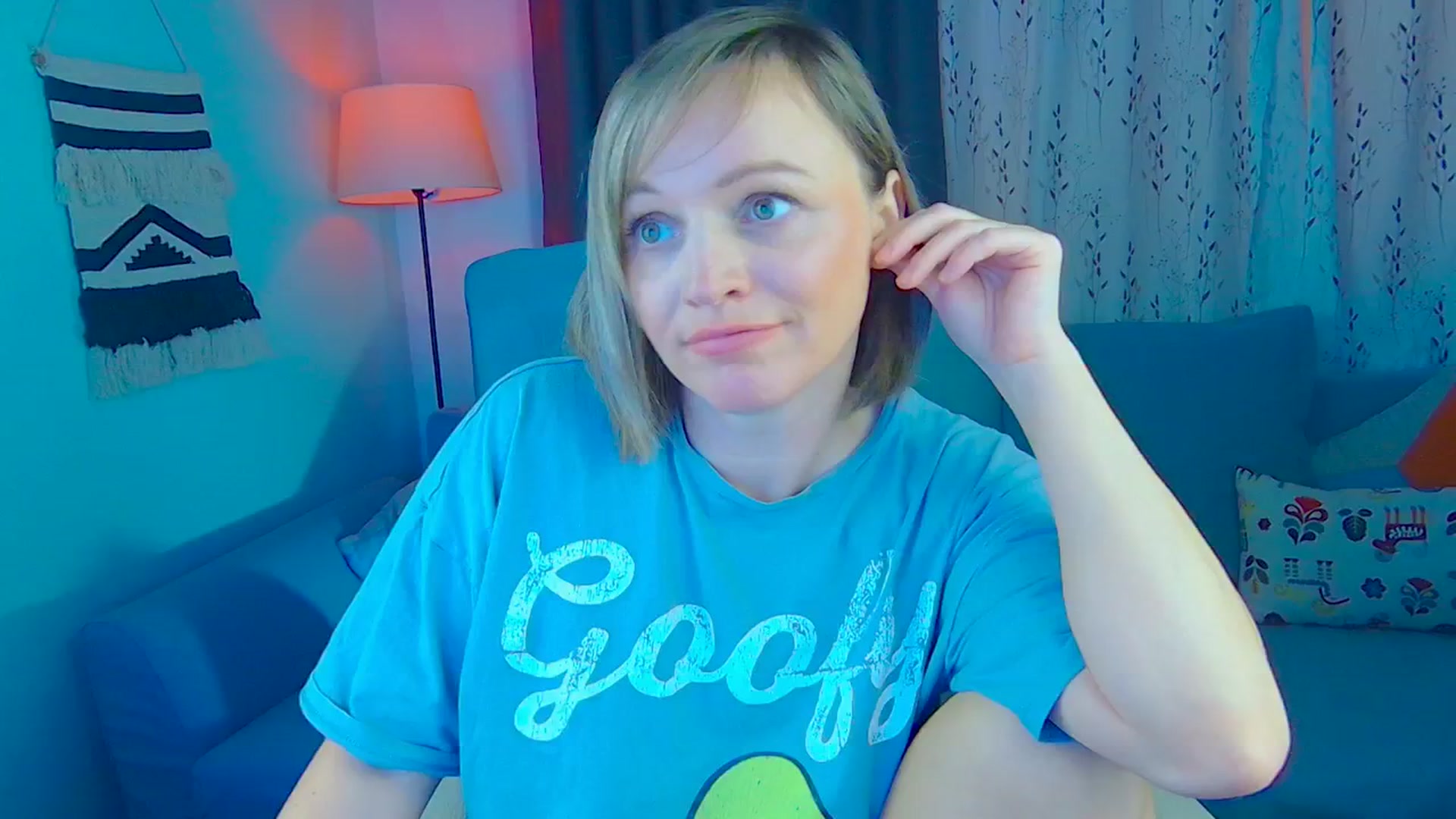 Gallery image thumbnail from SweetDazzle's myfreecams stream on, 11/04/2024, 13:26 image 12 of 20