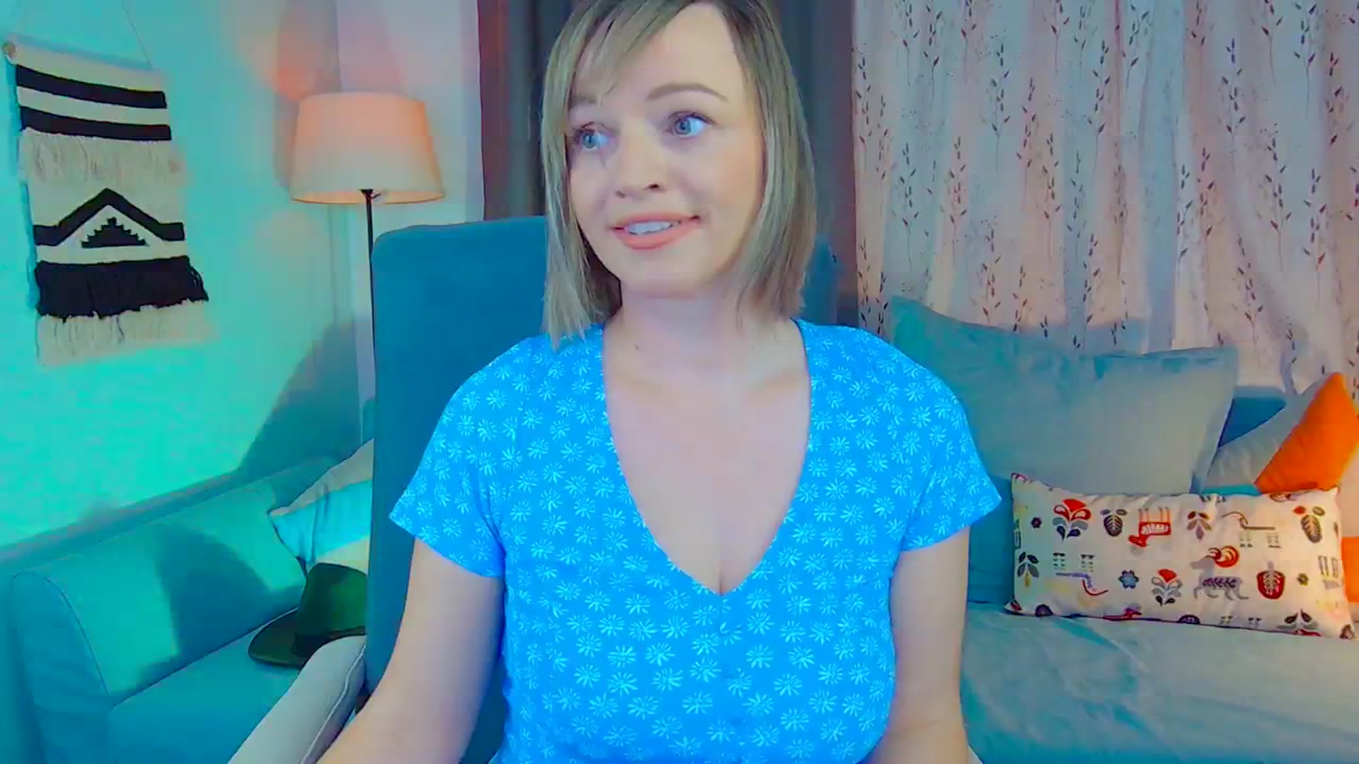 Gallery image thumbnail from SweetDazzle's myfreecams stream on, 11/11/2024, 09:51 image 13 of 20