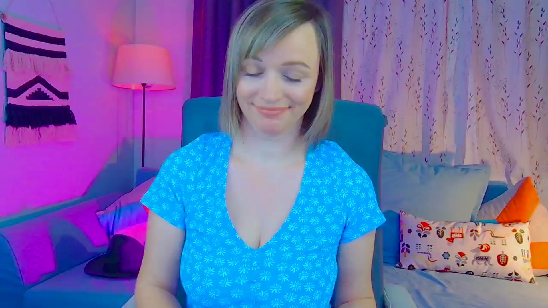 Gallery image thumbnail from SweetDazzle's myfreecams stream on, 11/11/2024, 14:16 image 8 of 20