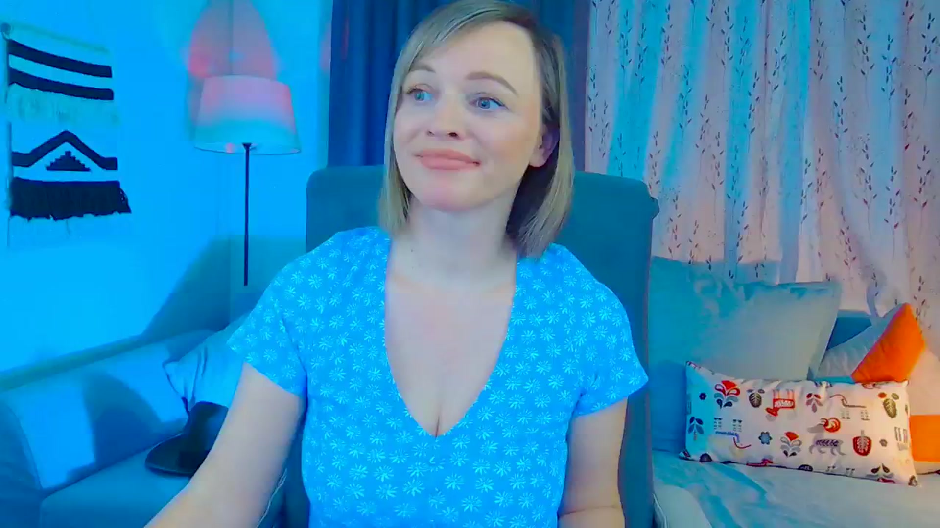 Gallery image thumbnail from SweetDazzle's myfreecams stream on, 11/11/2024, 14:16 image 2 of 20