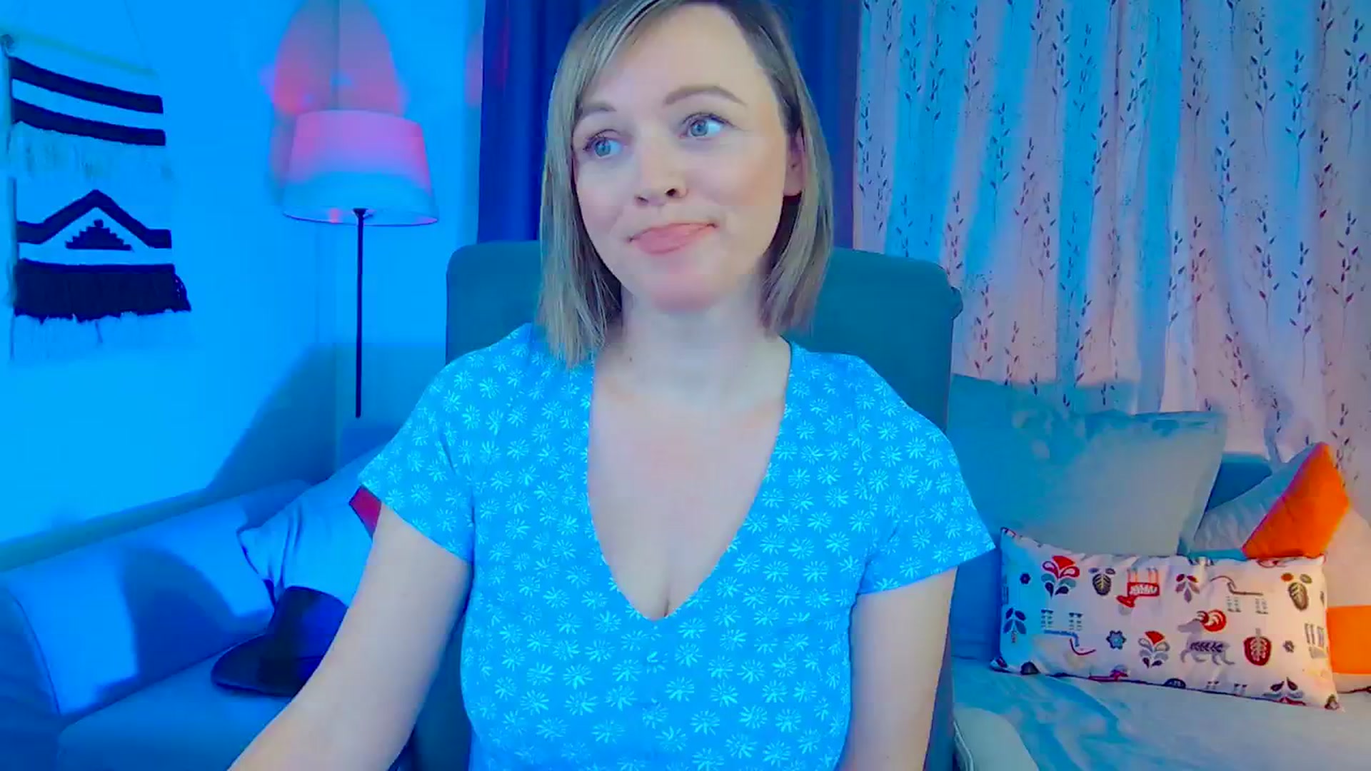 Gallery image thumbnail from SweetDazzle's myfreecams stream on, 11/11/2024, 14:16 image 16 of 20