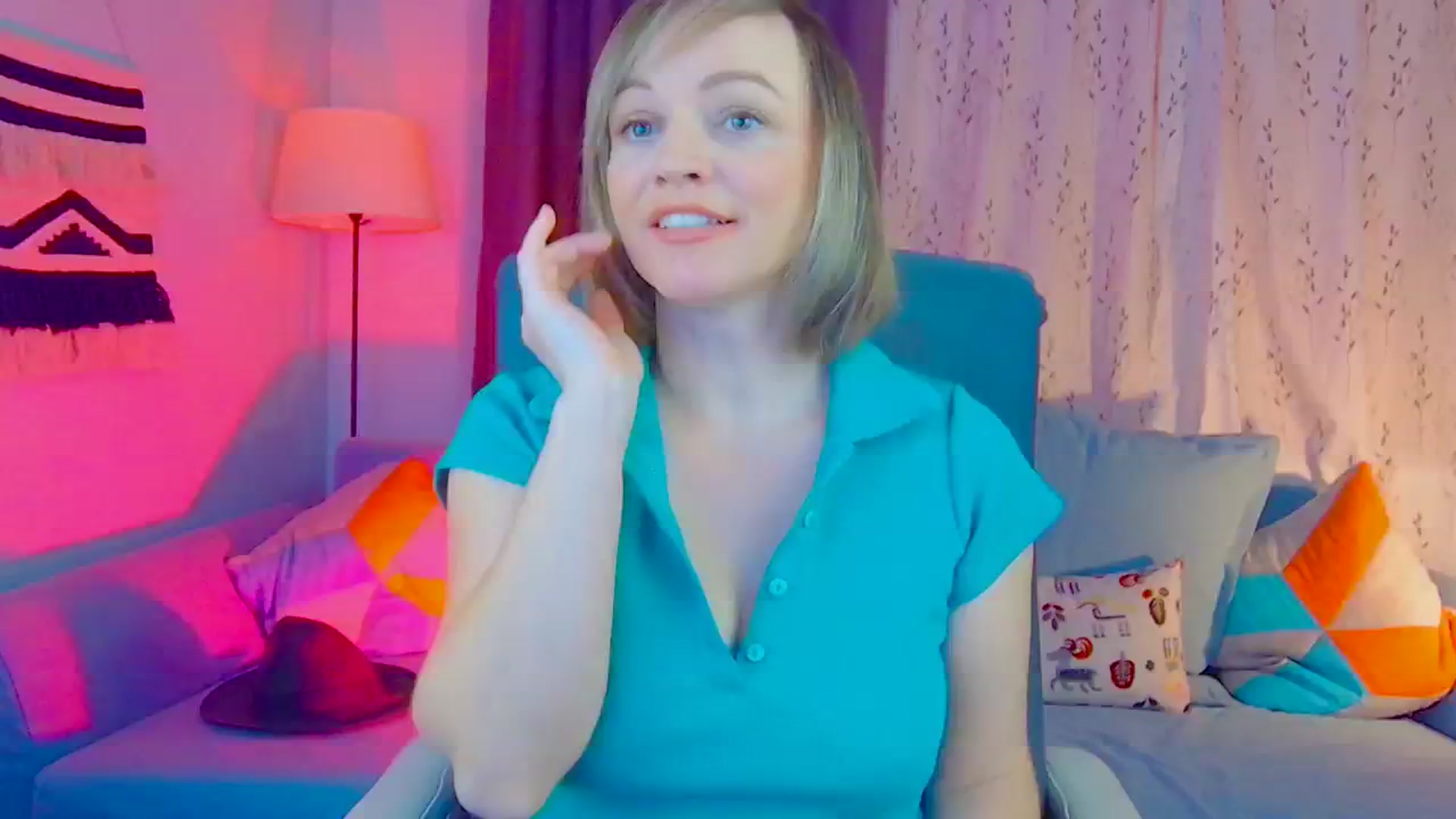 Gallery image thumbnail from SweetDazzle's myfreecams stream on, 11/18/2024, 09:12 image 6 of 20