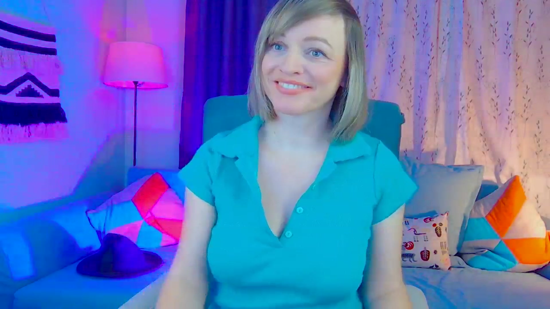 Gallery image thumbnail from SweetDazzle's myfreecams stream on, 11/18/2024, 11:00 image 2 of 20