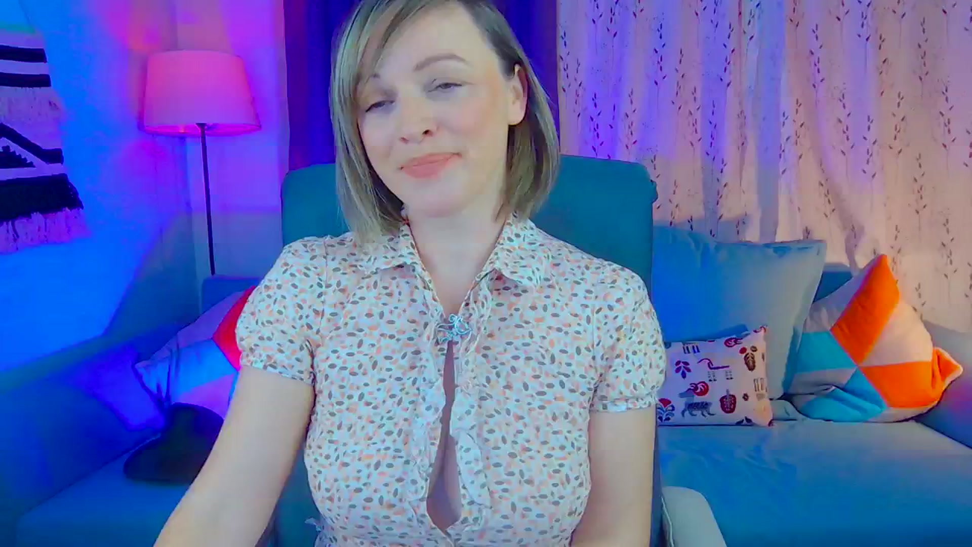 Gallery image thumbnail from SweetDazzle's myfreecams stream on, 11/18/2024, 13:11 image 9 of 20