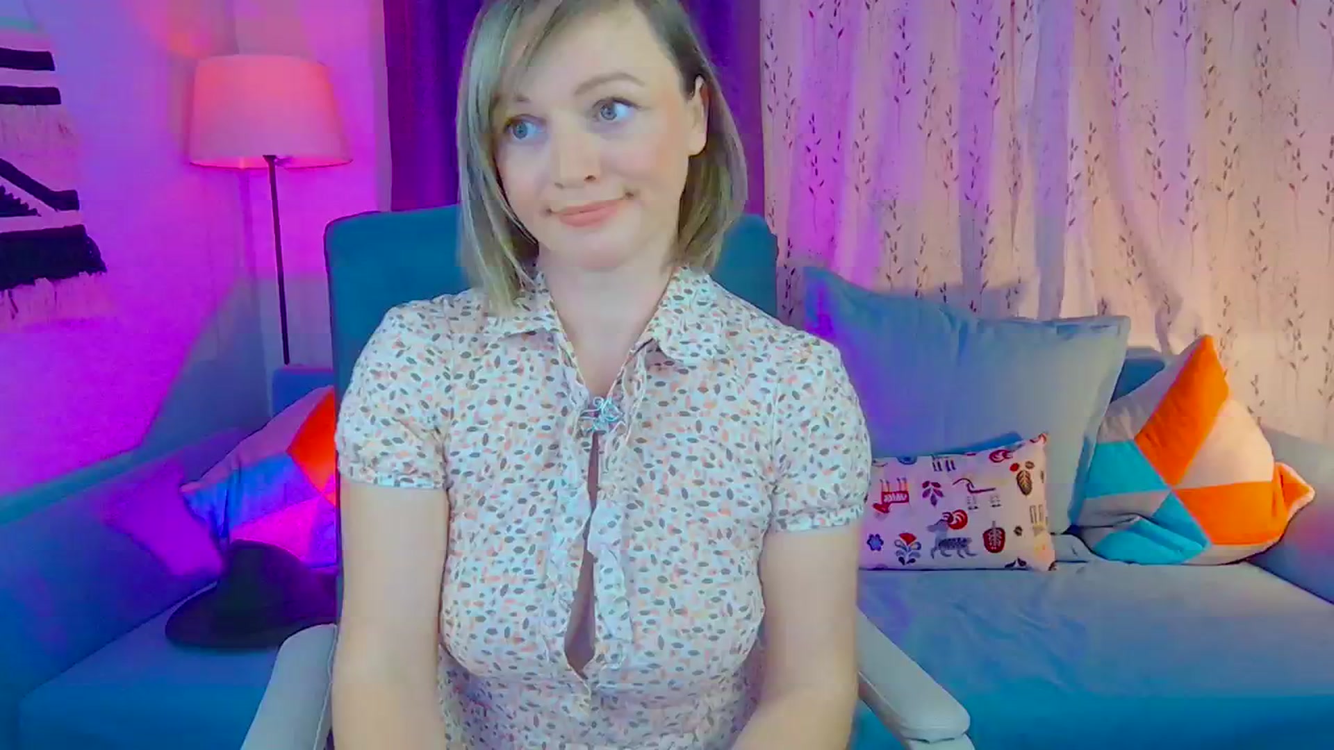 Gallery image thumbnail from SweetDazzle's myfreecams stream on, 11/18/2024, 13:11 image 20 of 20