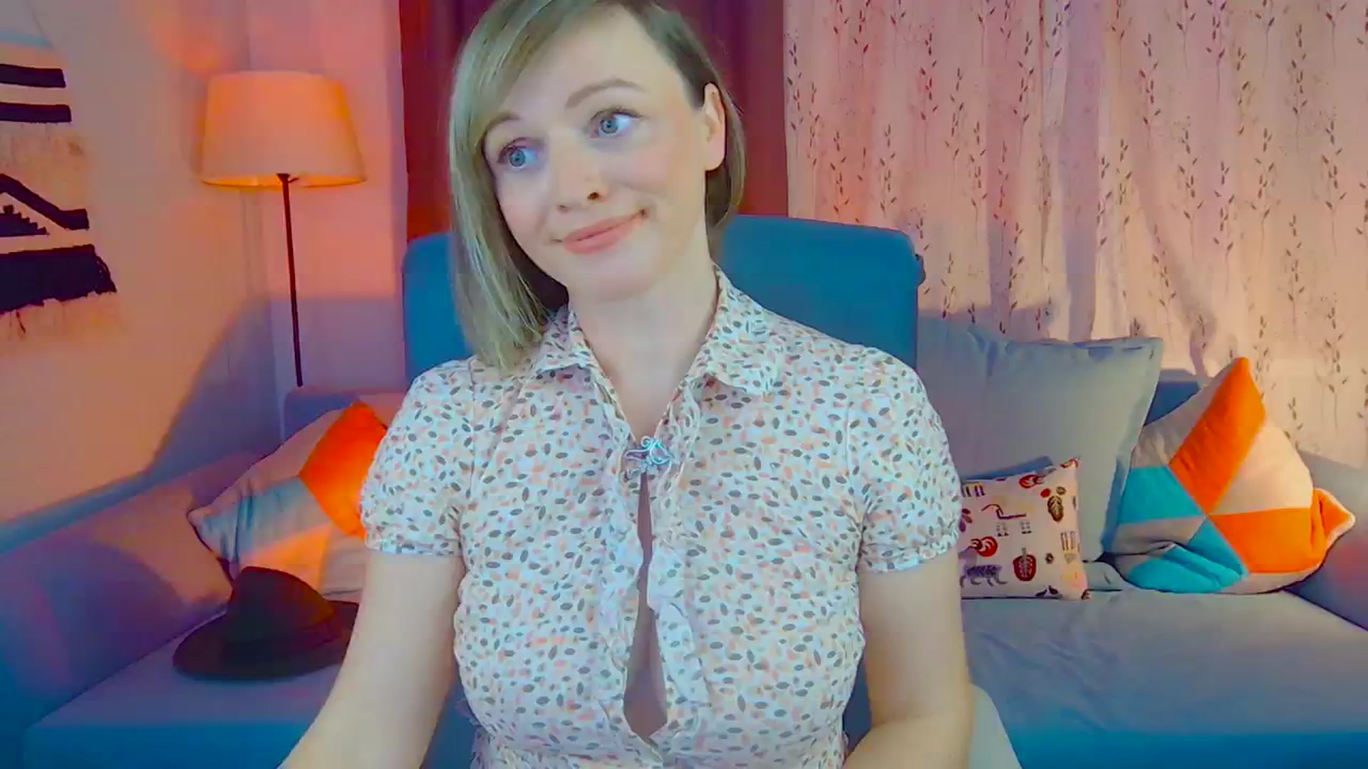 Gallery image thumbnail from SweetDazzle's myfreecams stream on, 11/18/2024, 13:11 image 4 of 20