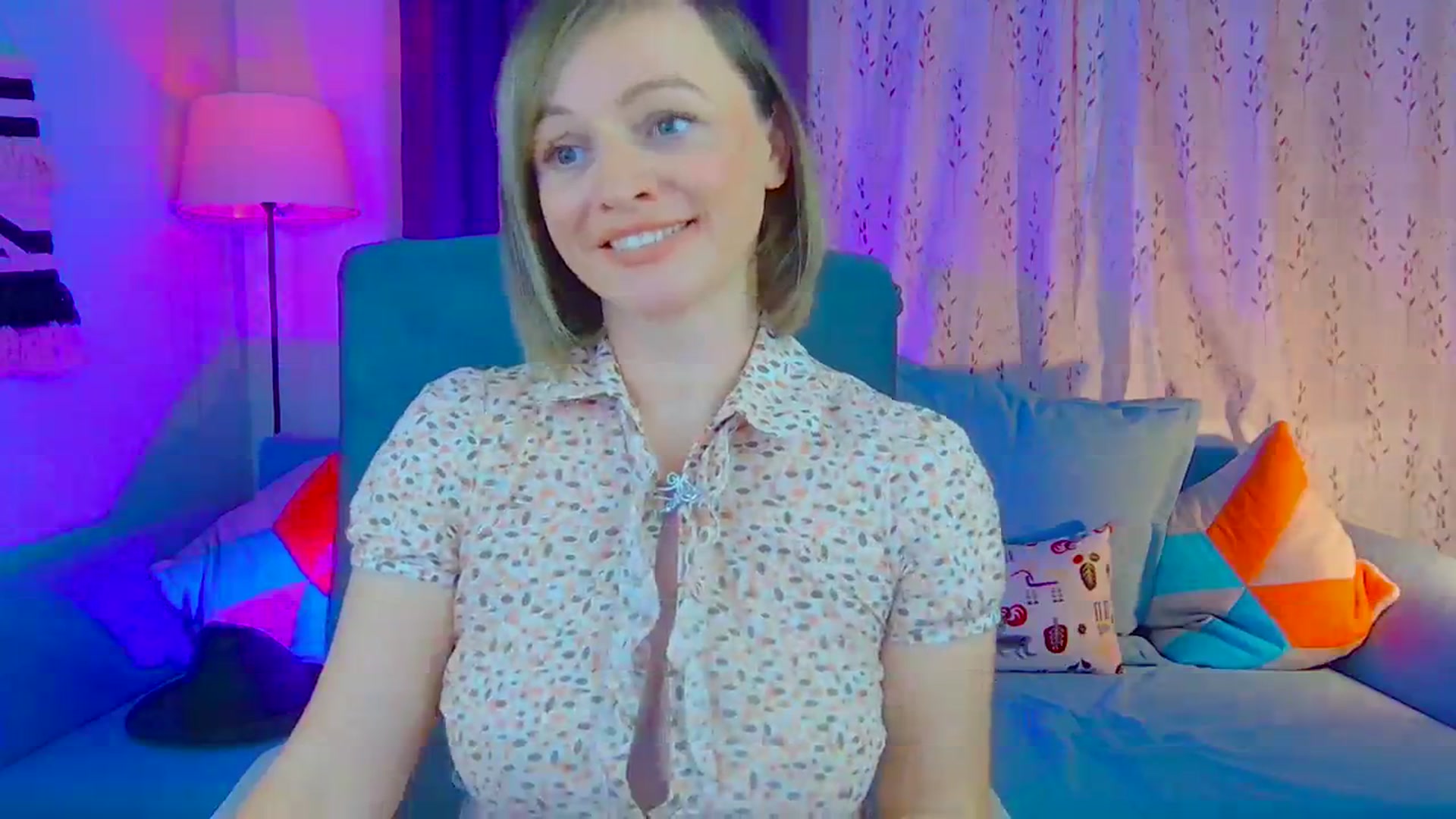 Gallery image thumbnail from SweetDazzle's myfreecams stream on, 11/18/2024, 15:13 image 4 of 20