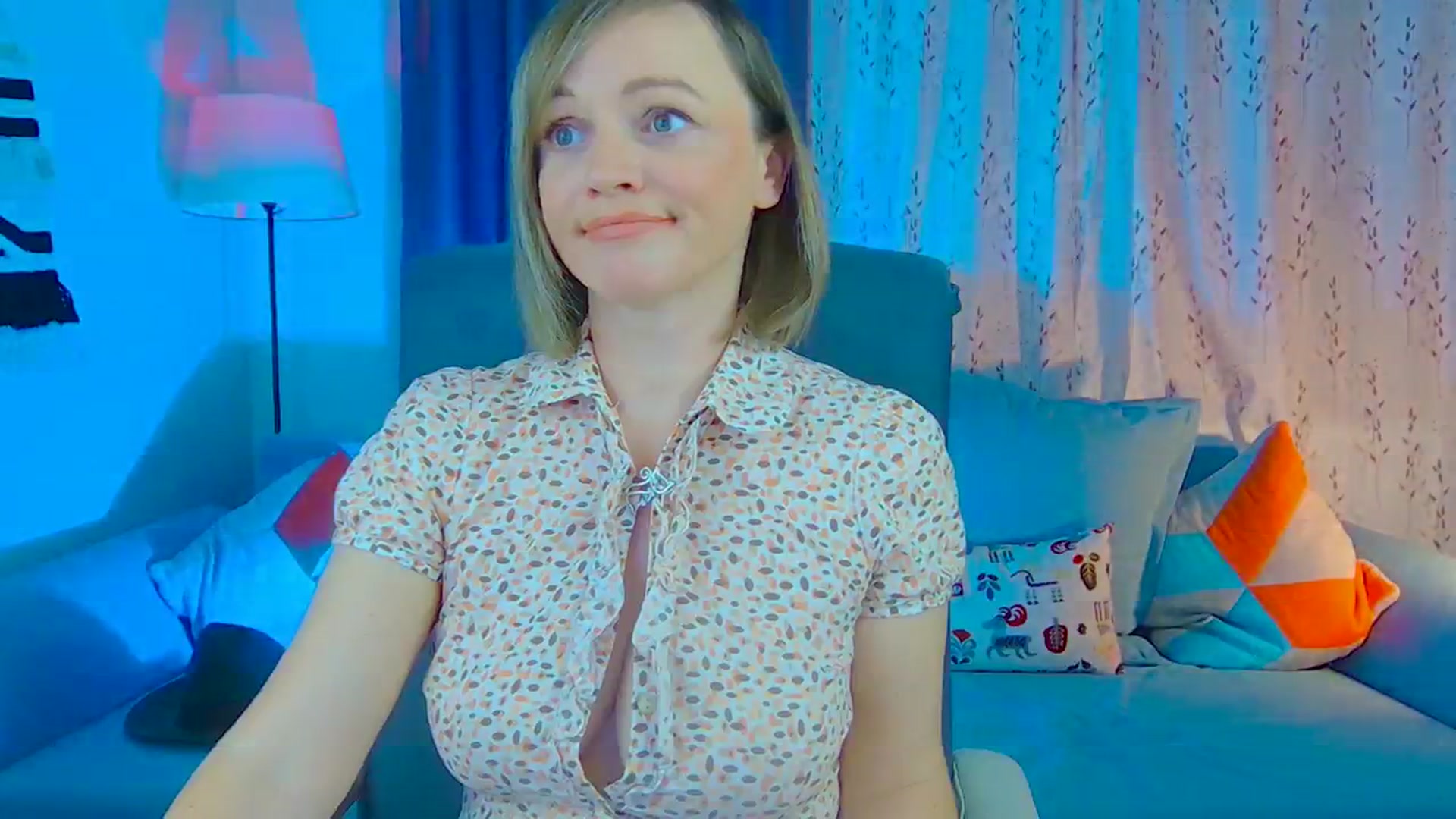 Gallery image thumbnail from SweetDazzle's myfreecams stream on, 11/18/2024, 15:13 image 2 of 20