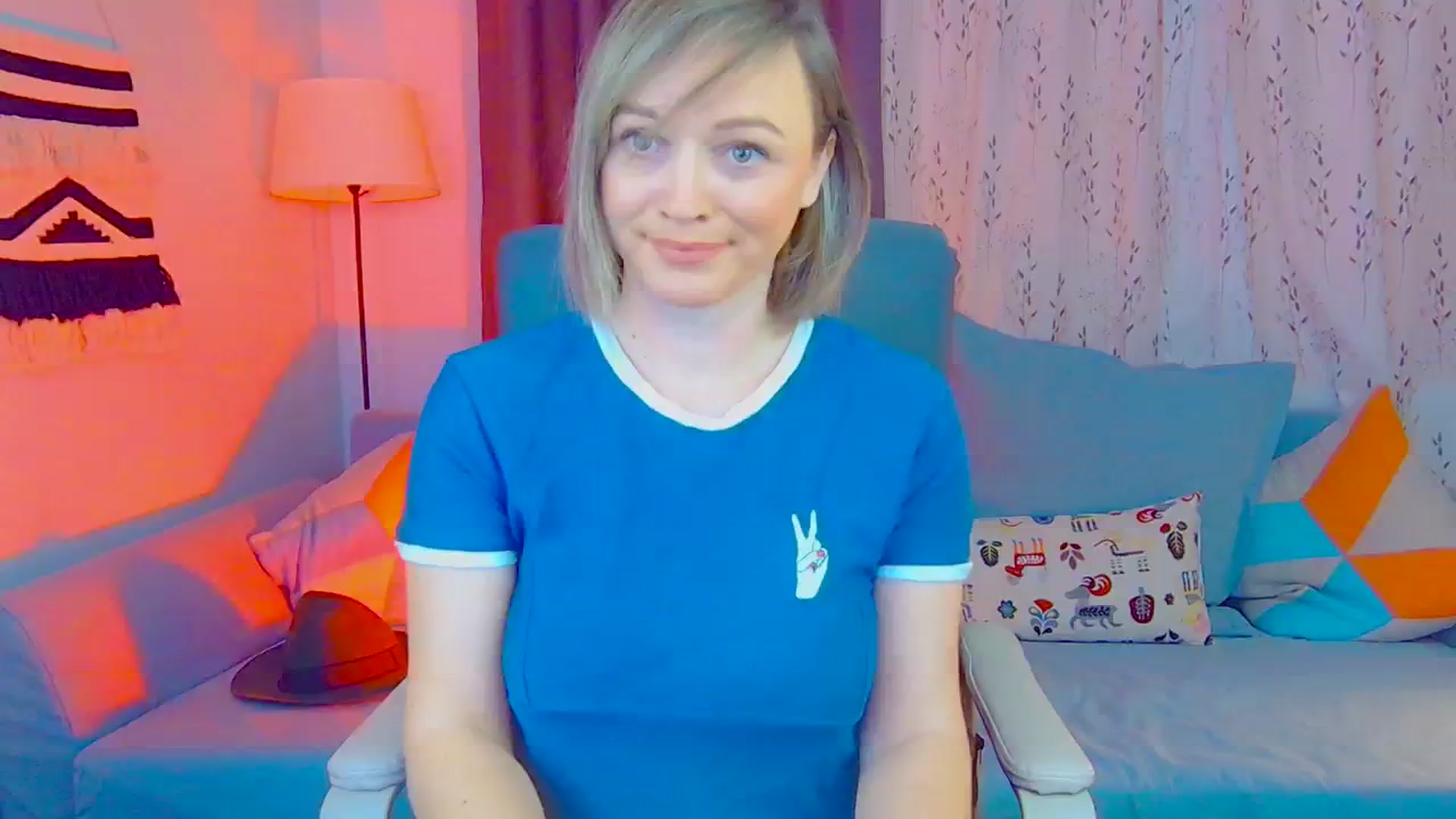 Gallery image thumbnail from SweetDazzle's myfreecams stream on, 11/19/2024, 08:05 image 17 of 20