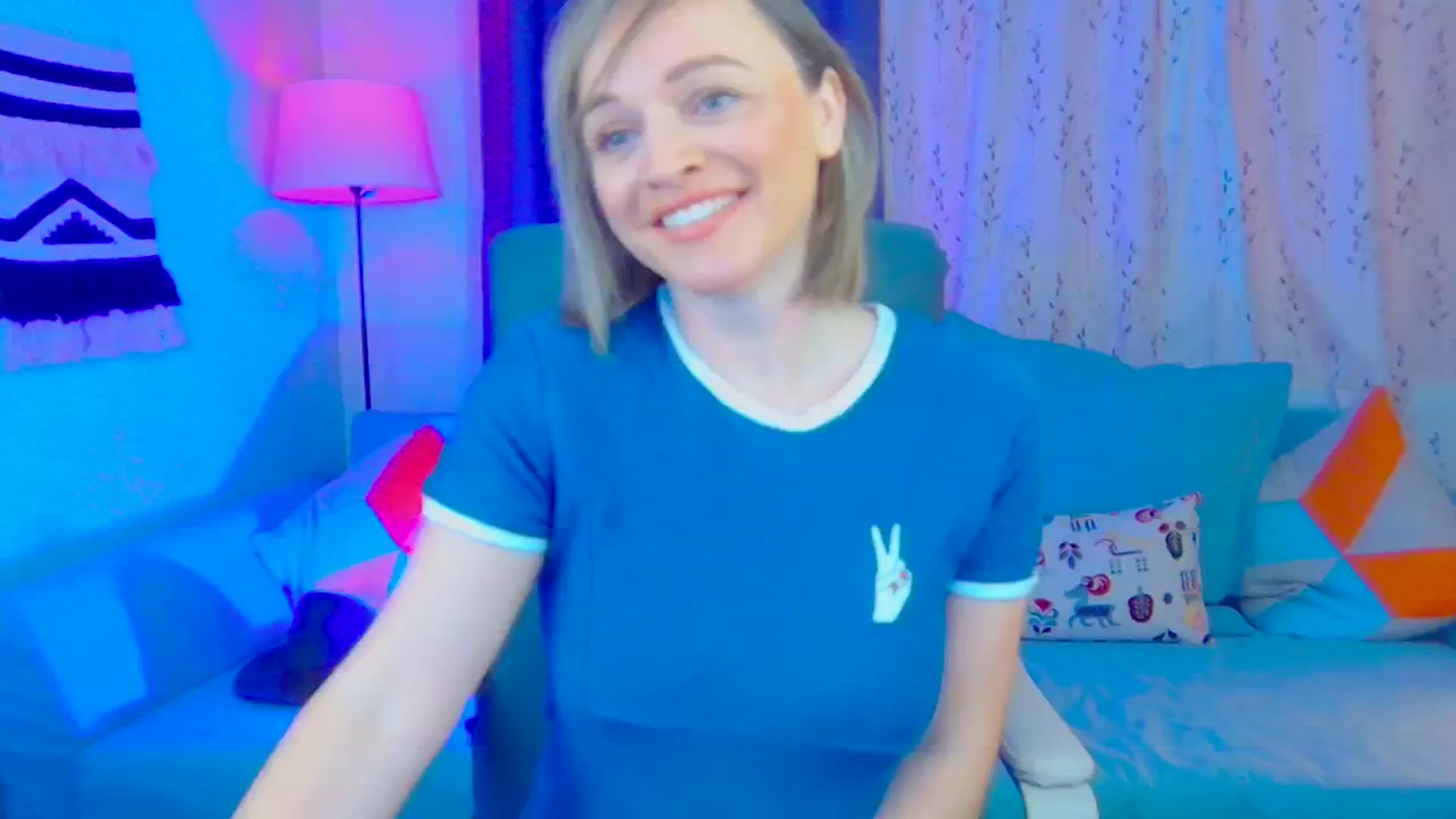 Gallery image thumbnail from SweetDazzle's myfreecams stream on, 11/19/2024, 08:05 image 13 of 20