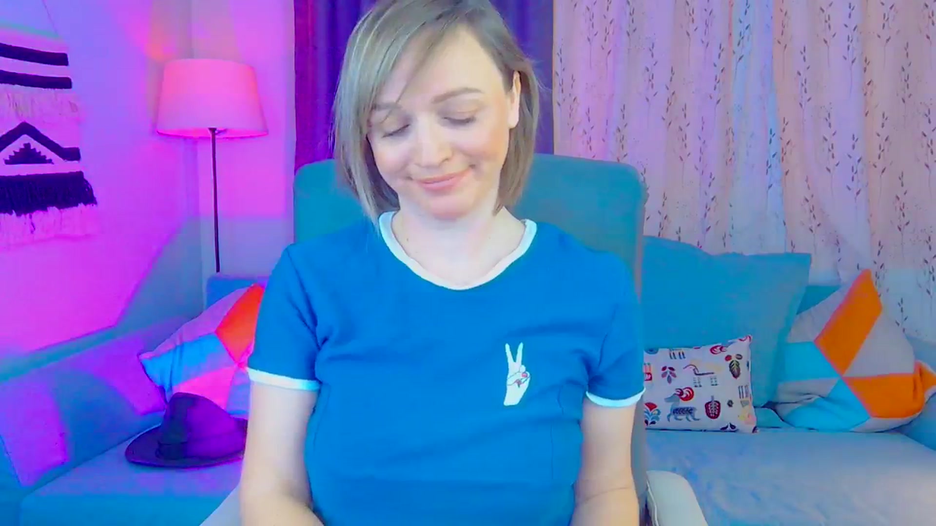 Gallery image thumbnail from SweetDazzle's myfreecams stream on, 11/19/2024, 09:15 image 2 of 20