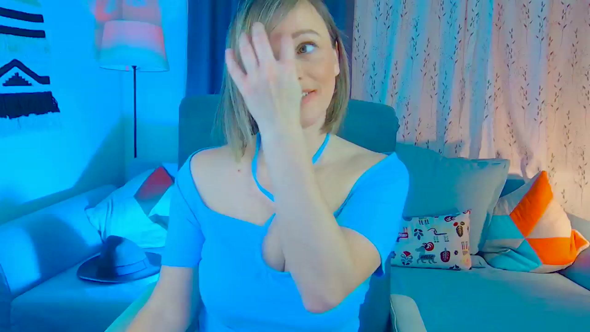 Gallery image thumbnail from SweetDazzle's myfreecams stream on, 11/19/2024, 13:21 image 3 of 20