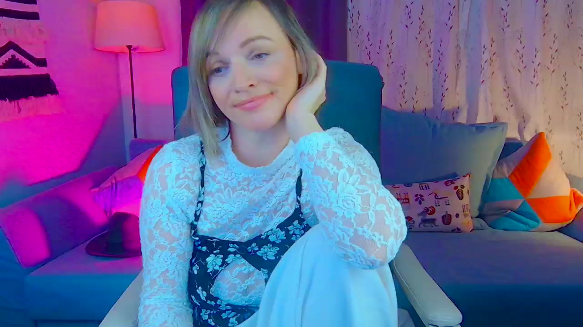 Gallery image thumbnail from SweetDazzle's myfreecams stream on, 11/19/2024, 15:59 image 6 of 20