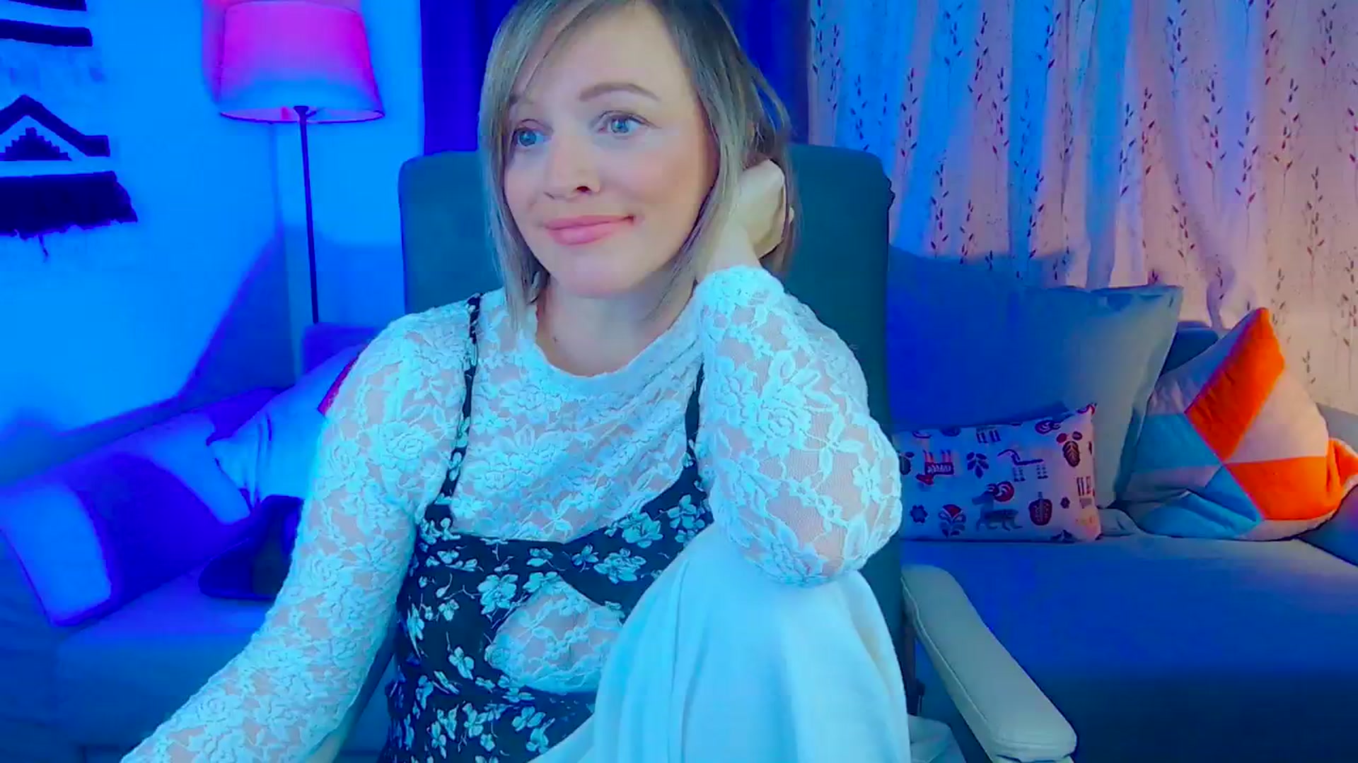 Gallery image thumbnail from SweetDazzle's myfreecams stream on, 11/19/2024, 15:59 image 1 of 20