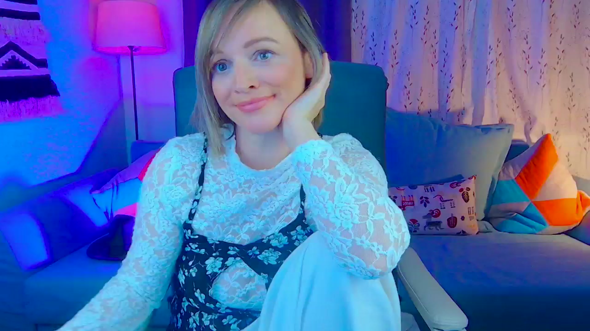 Gallery image thumbnail from SweetDazzle's myfreecams stream on, 11/19/2024, 15:59 image 7 of 20