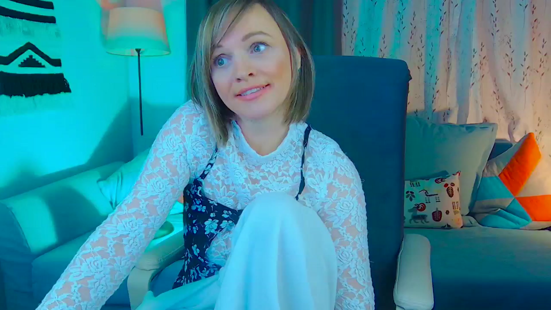 Gallery image thumbnail from SweetDazzle's myfreecams stream on, 11/19/2024, 17:12 image 4 of 20