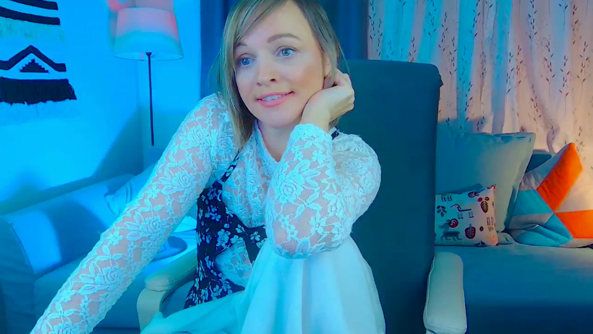 Gallery image thumbnail from SweetDazzle's myfreecams stream on, 11/19/2024, 17:12 image 2 of 20