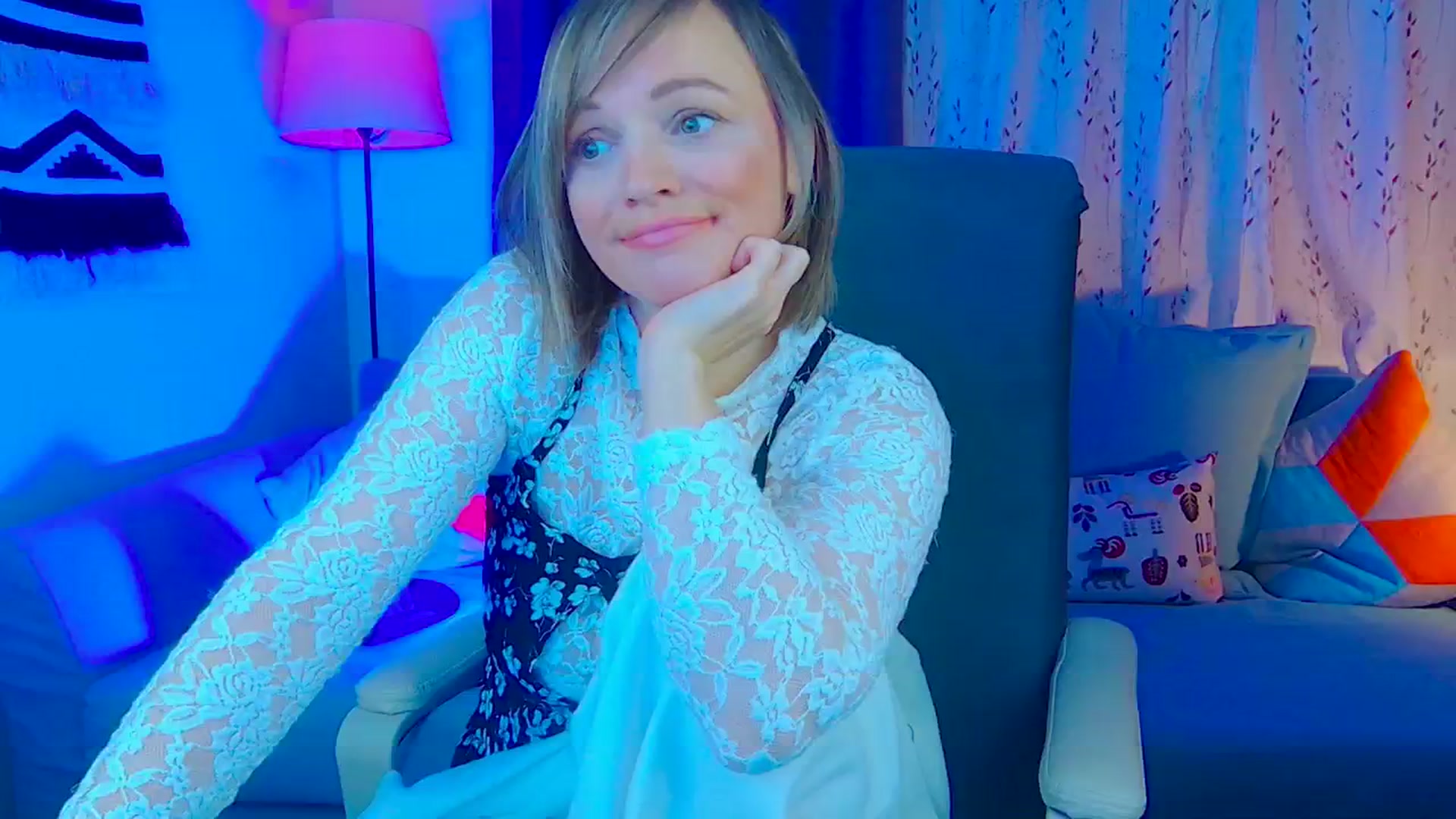 Gallery image thumbnail from SweetDazzle's myfreecams stream on, 11/19/2024, 17:12 image 5 of 20
