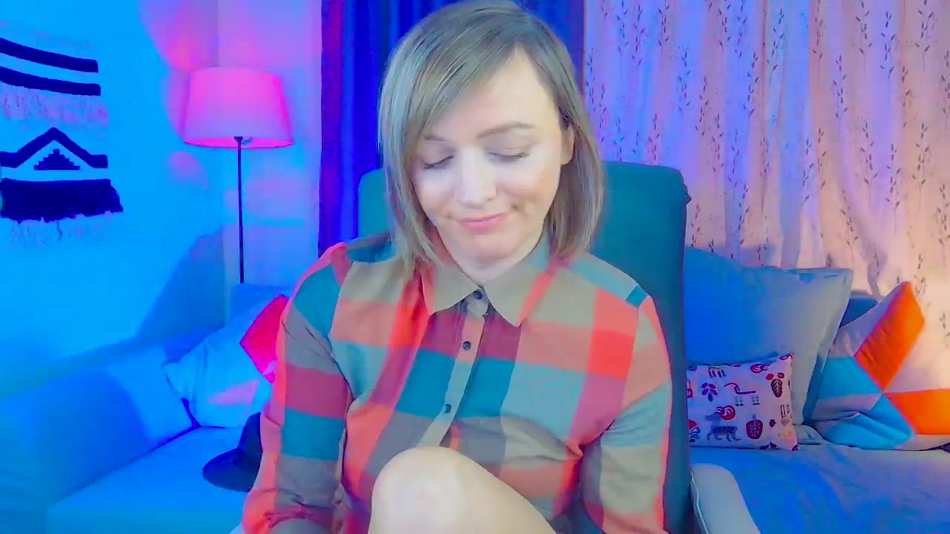Gallery image thumbnail from SweetDazzle's myfreecams stream on, 11/20/2024, 09:56 image 6 of 20