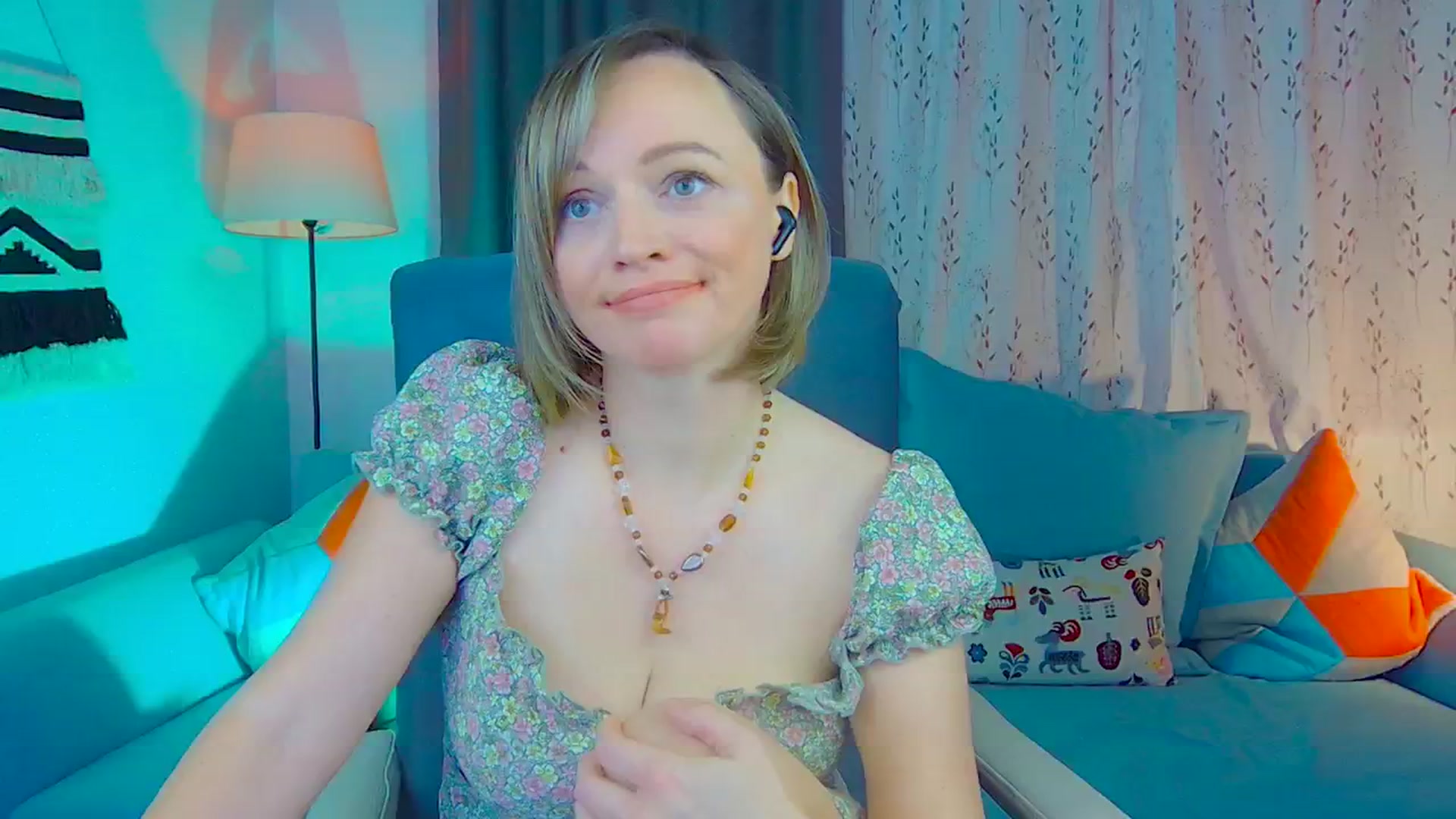 Gallery image thumbnail from SweetDazzle's myfreecams stream on, 11/21/2024, 16:02 image 1 of 20