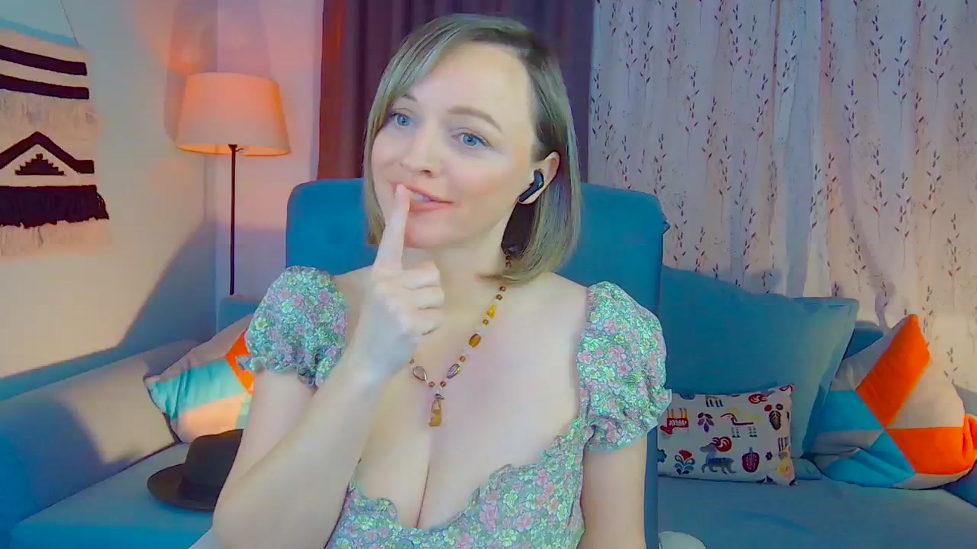 Gallery image thumbnail from SweetDazzle's myfreecams stream on, 11/21/2024, 16:02 image 13 of 20