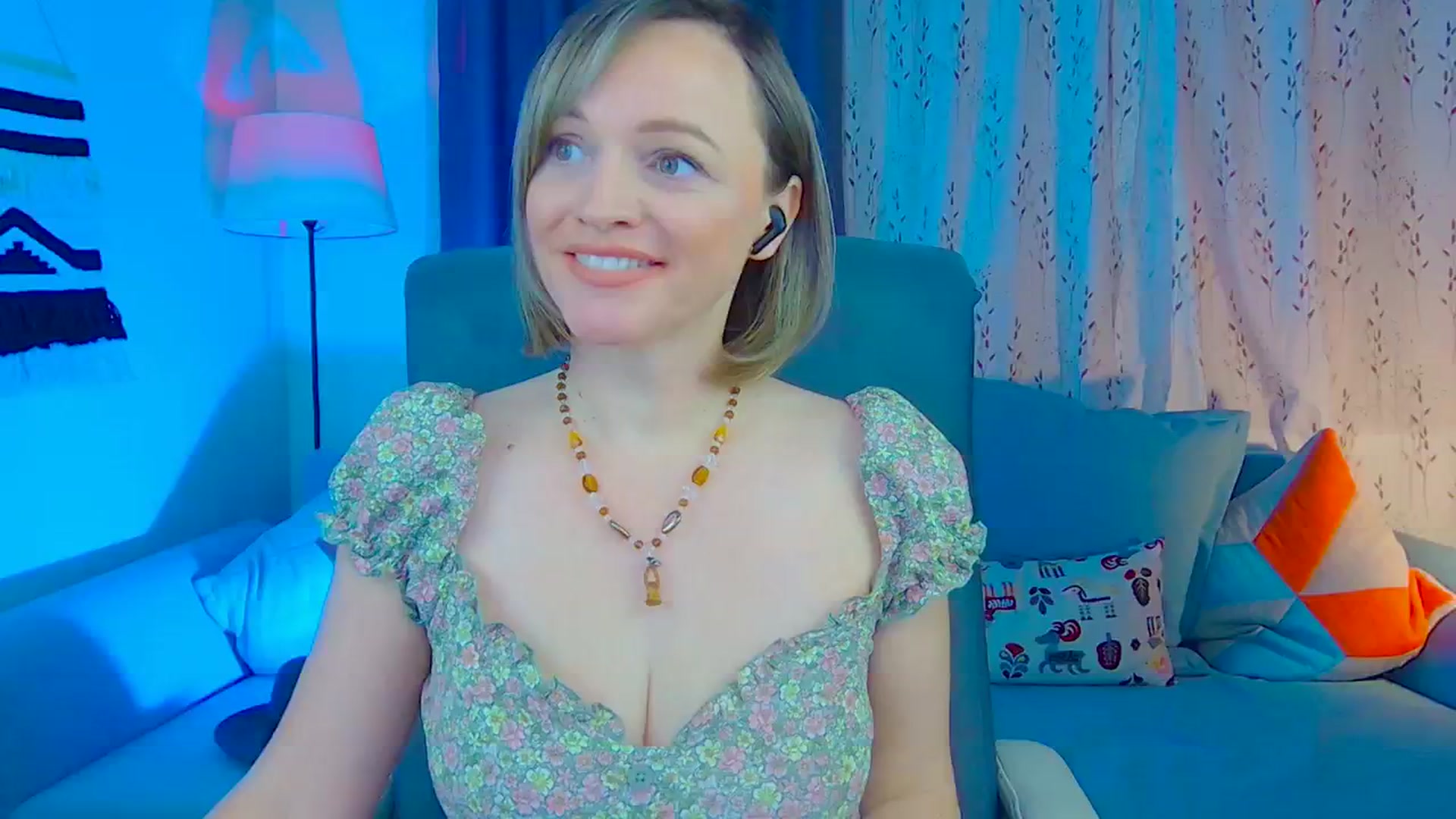 Gallery image thumbnail from SweetDazzle's myfreecams stream on, 11/21/2024, 16:02 image 5 of 20