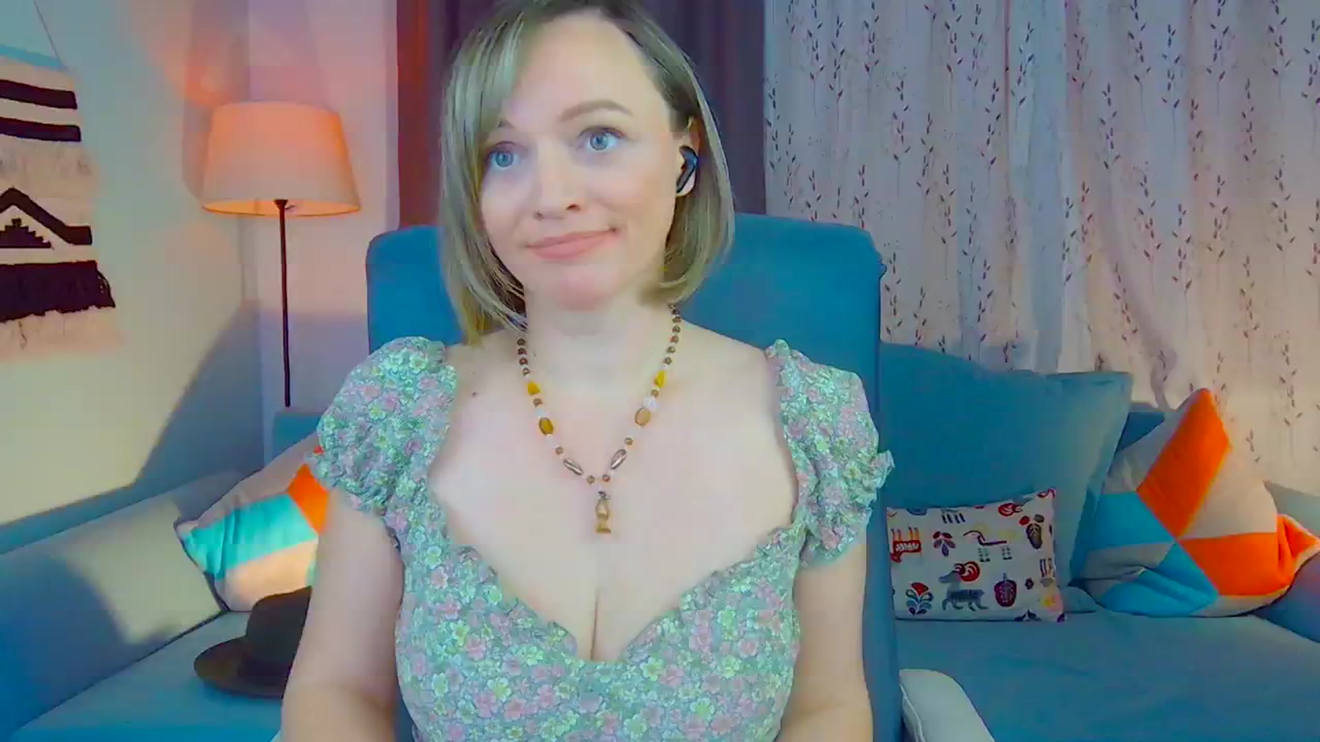 Gallery image thumbnail from SweetDazzle's myfreecams stream on, 11/21/2024, 16:02 image 6 of 20