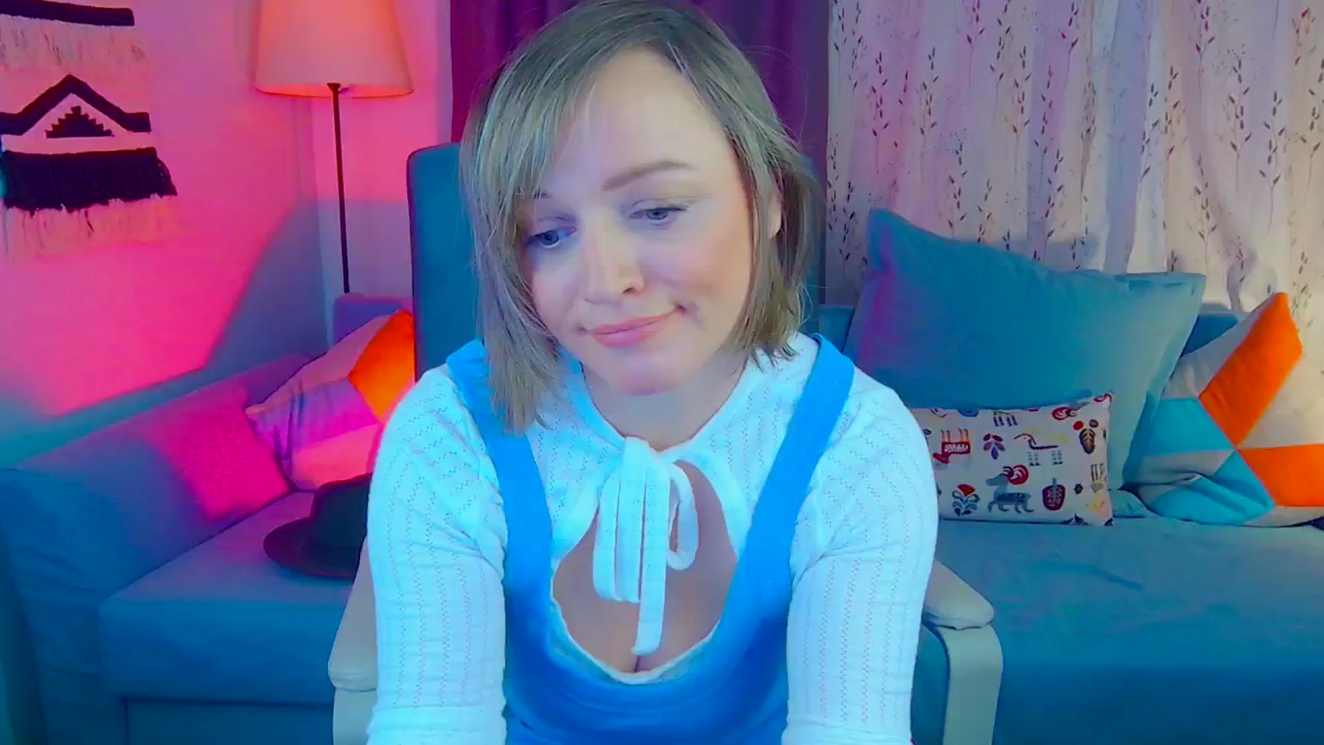 Gallery image thumbnail from SweetDazzle's myfreecams stream on, 11/22/2024, 13:06 image 9 of 20