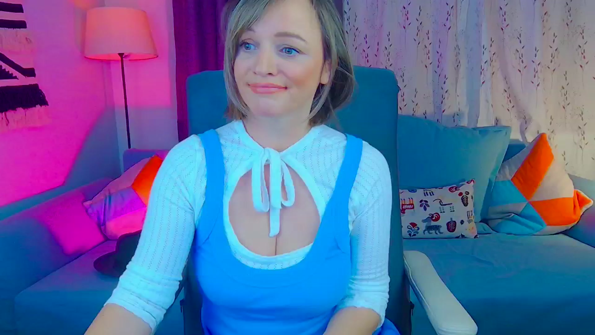 Gallery image thumbnail from SweetDazzle's myfreecams stream on, 11/22/2024, 13:37 image 9 of 20