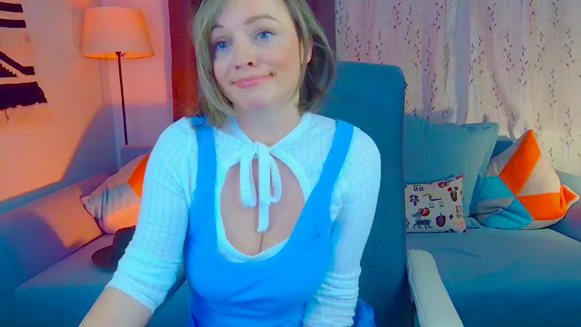 Gallery image thumbnail from SweetDazzle's myfreecams stream on, 11/22/2024, 13:37 image 15 of 20