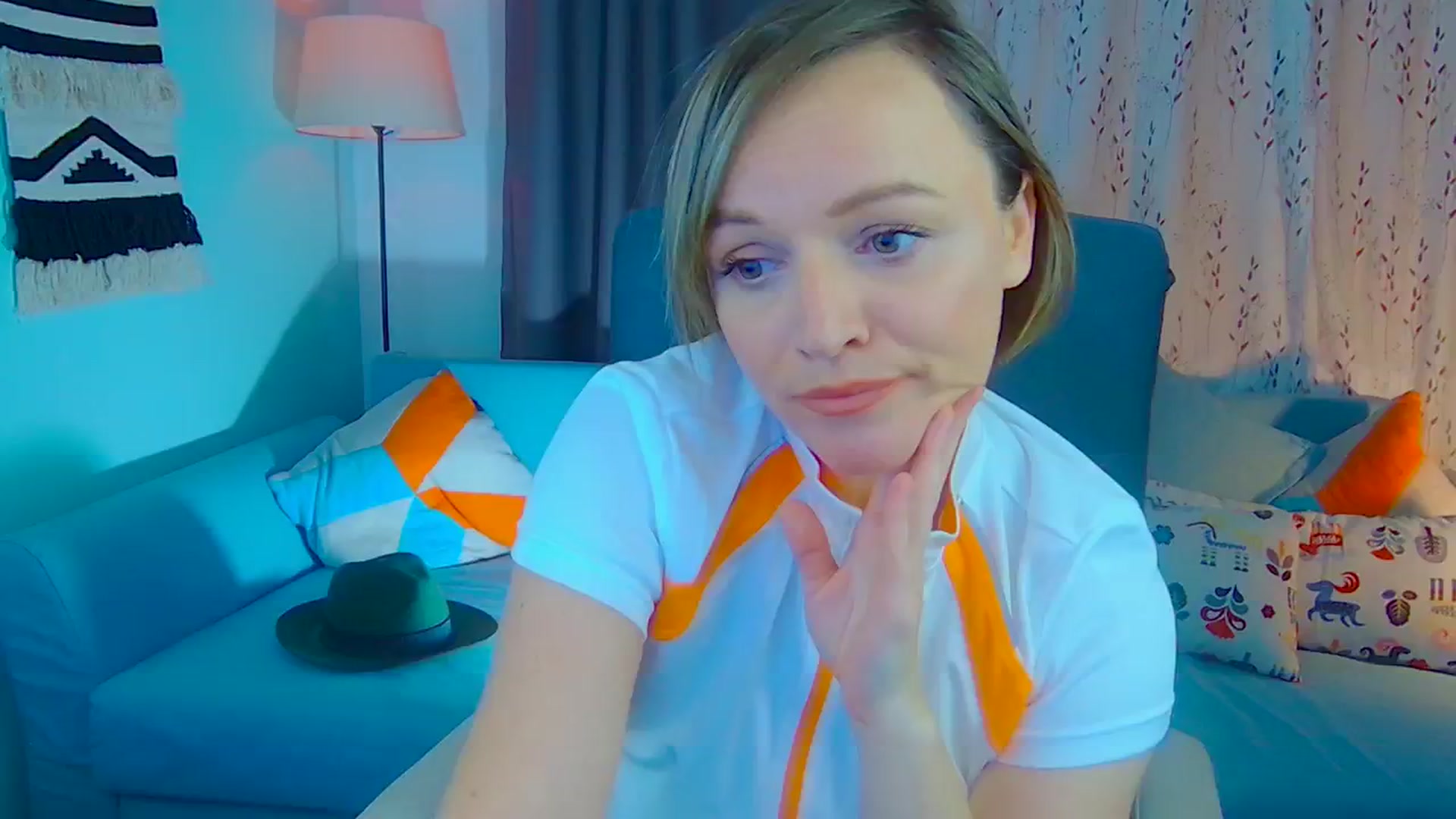 Gallery image thumbnail from SweetDazzle's myfreecams stream on, 11/25/2024, 13:03 image 8 of 20