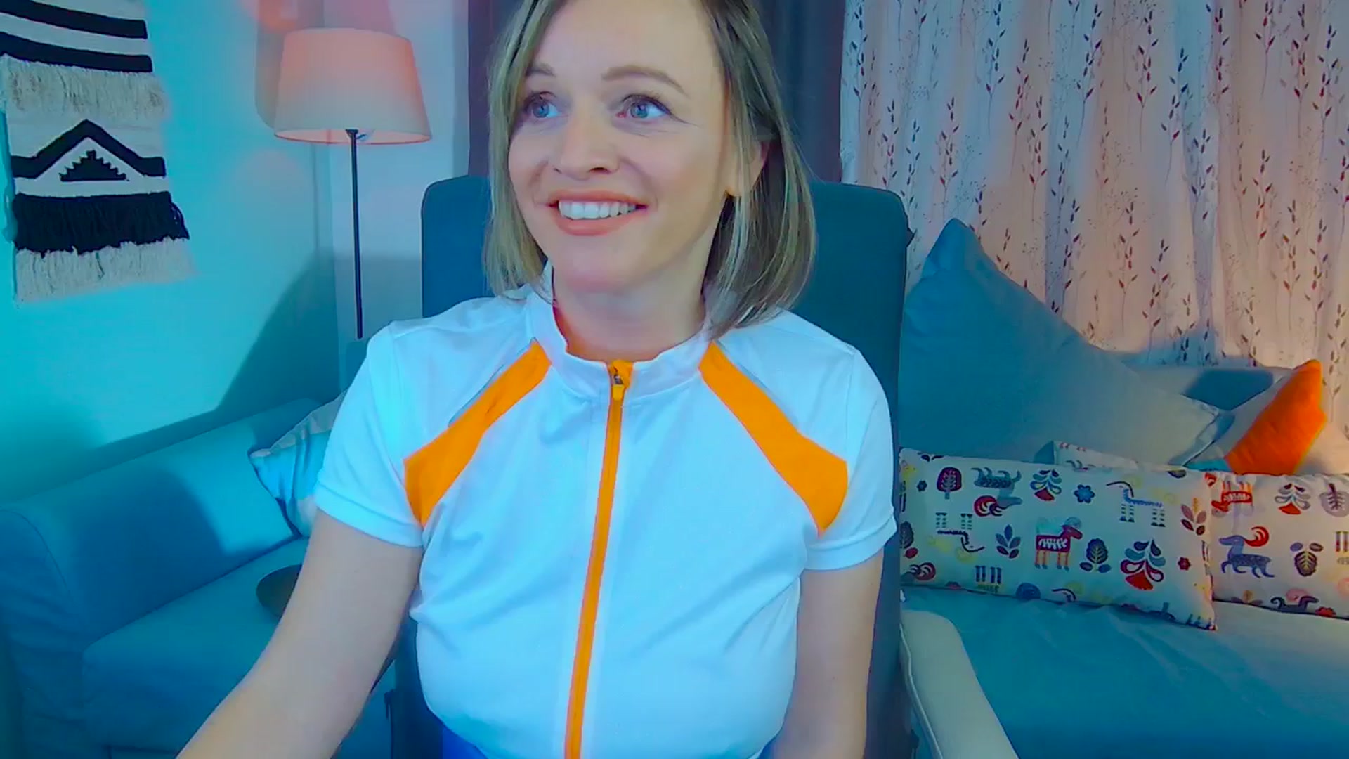 Gallery image thumbnail from SweetDazzle's myfreecams stream on, 11/25/2024, 14:02 image 6 of 20