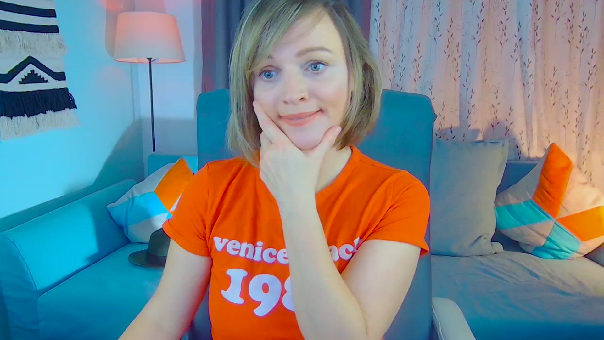 Gallery image thumbnail from SweetDazzle's myfreecams stream on, 11/26/2024, 13:39 image 3 of 20