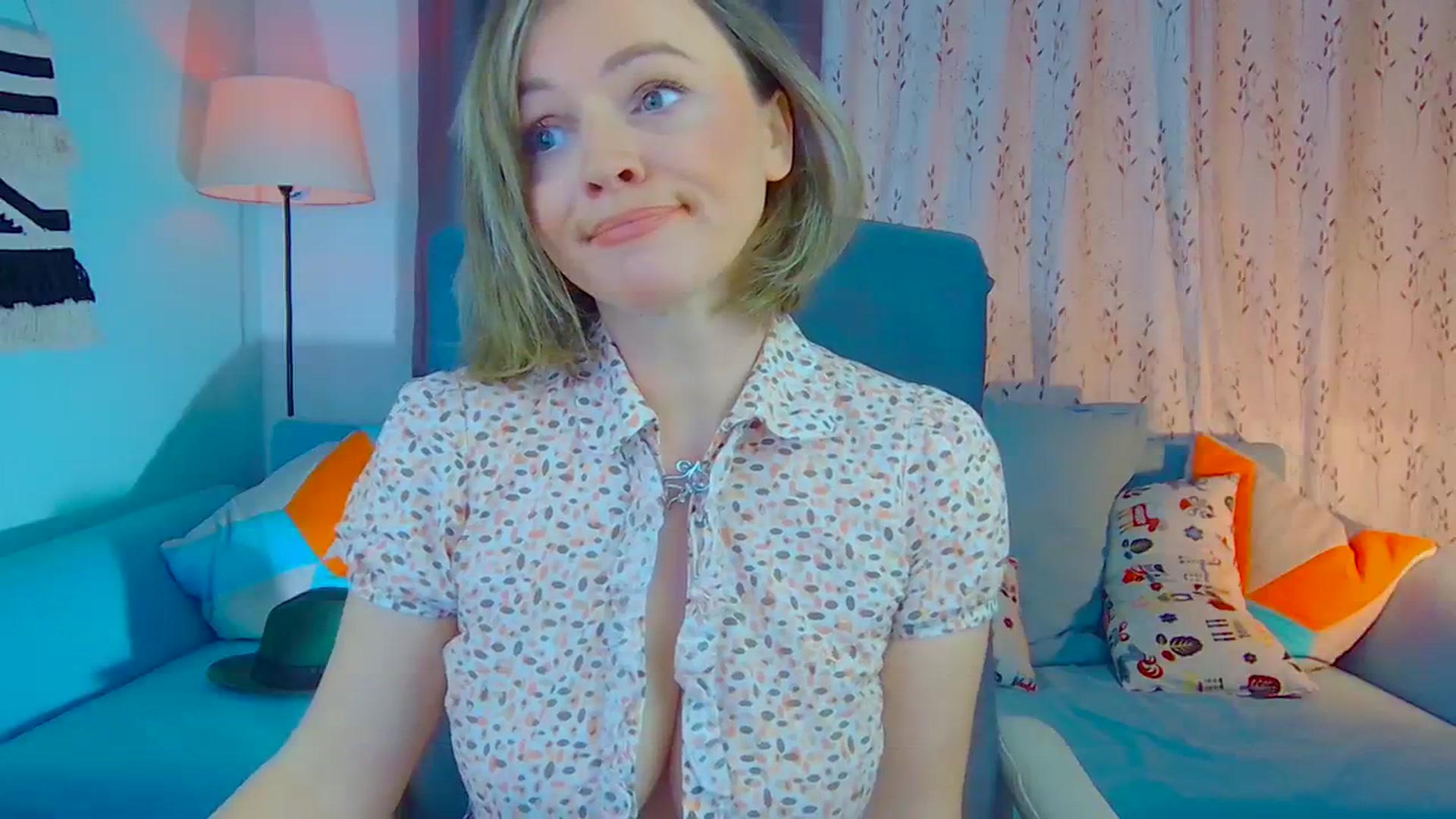 Gallery image thumbnail from SweetDazzle's myfreecams stream on, 11/27/2024, 09:08 image 5 of 20