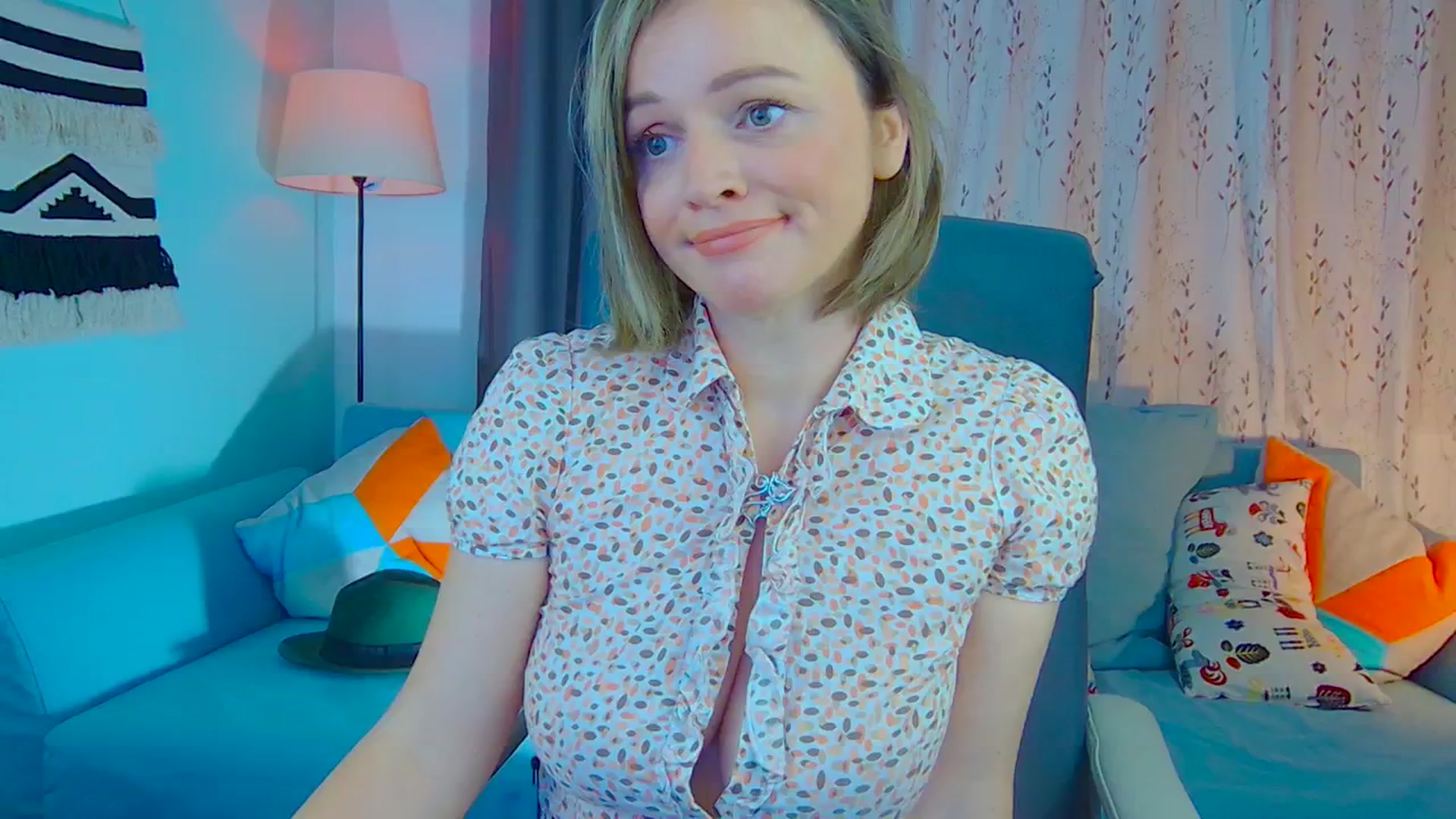 Gallery image thumbnail from SweetDazzle's myfreecams stream on, 11/27/2024, 12:07 image 11 of 20