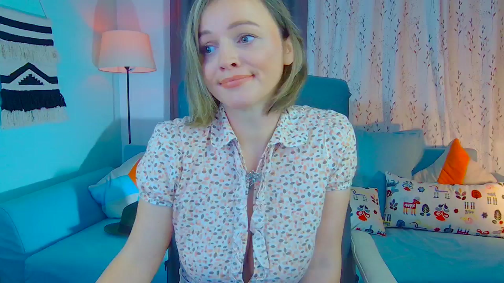 Gallery image thumbnail from SweetDazzle's myfreecams stream on, 11/27/2024, 14:32 image 16 of 20