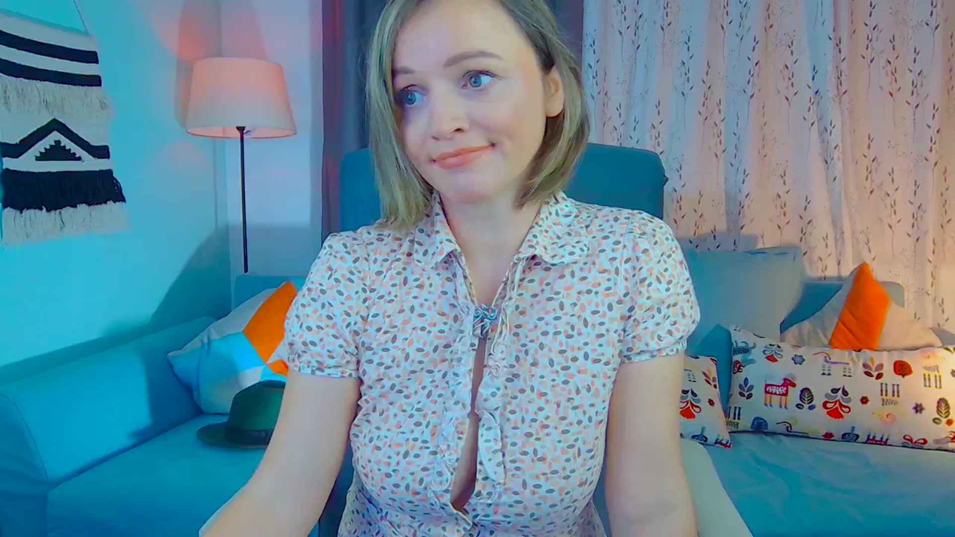 Gallery image thumbnail from SweetDazzle's myfreecams stream on, 11/27/2024, 14:32 image 15 of 20